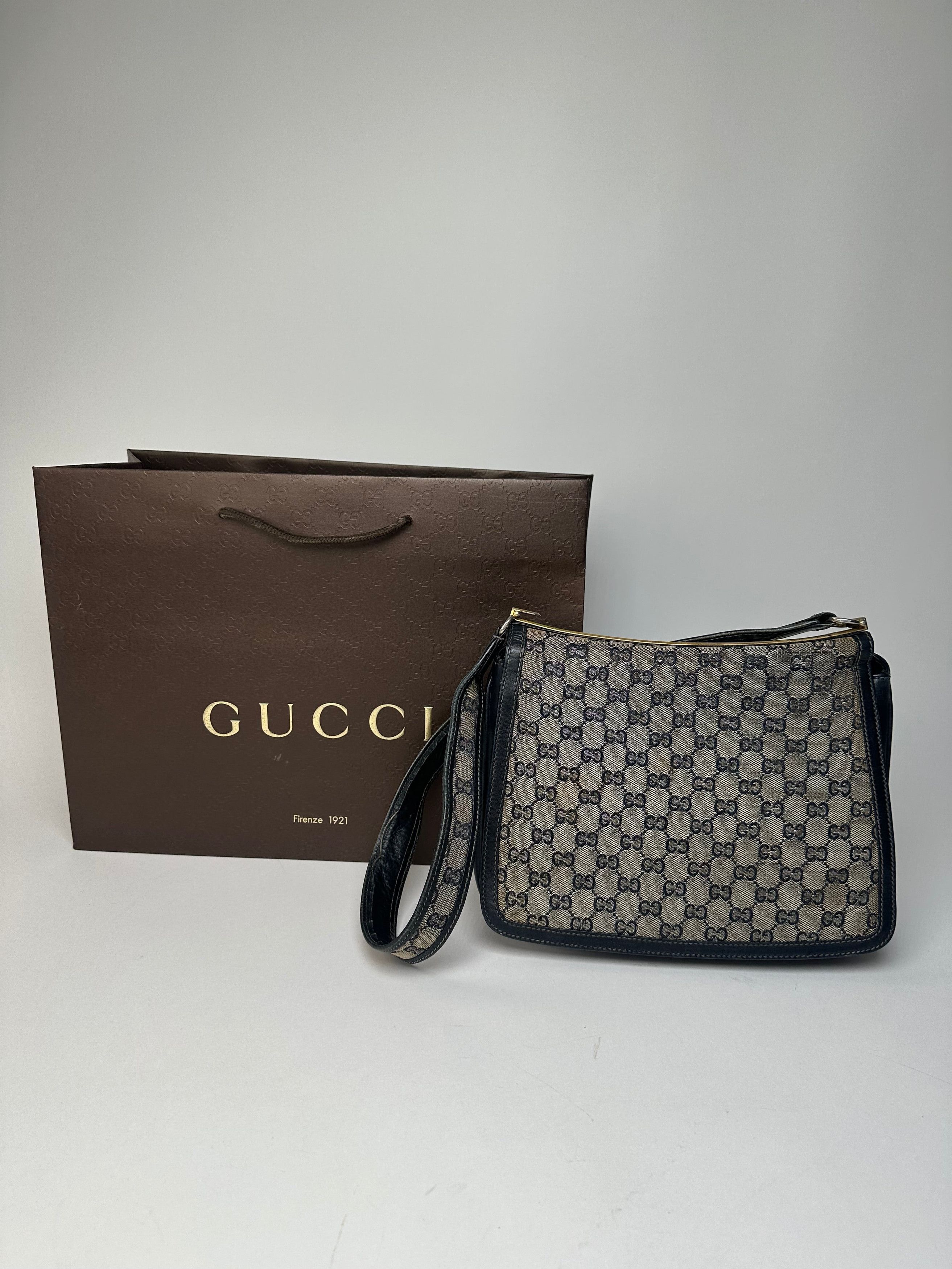 Gucci Vintage 80s Monogram Shoulder Bag Navy Grey Size ONE SIZE - 2 Thumbnail
