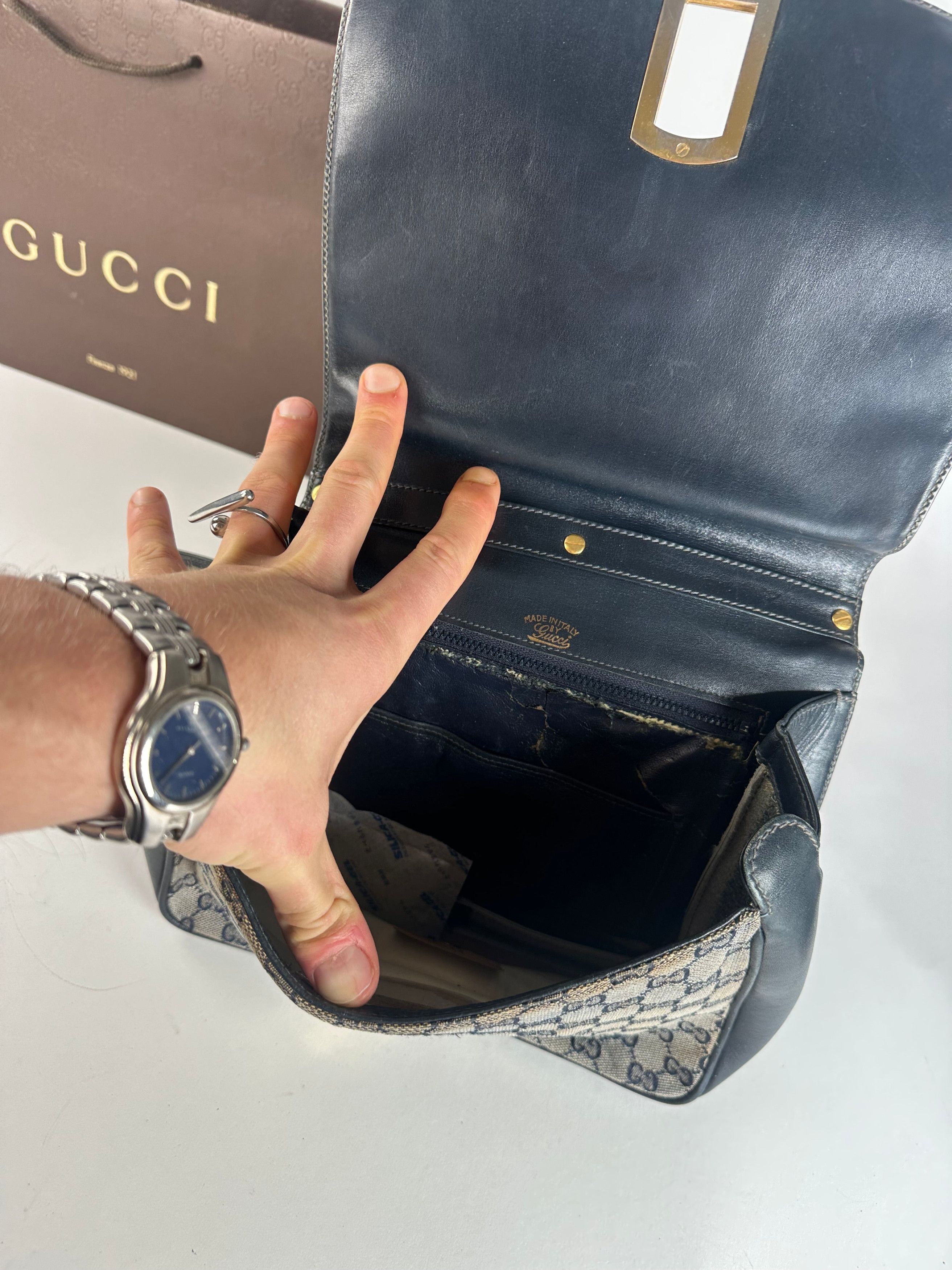 Gucci Vintage 80s Monogram Shoulder Bag Navy Grey Size ONE SIZE - 3 Thumbnail