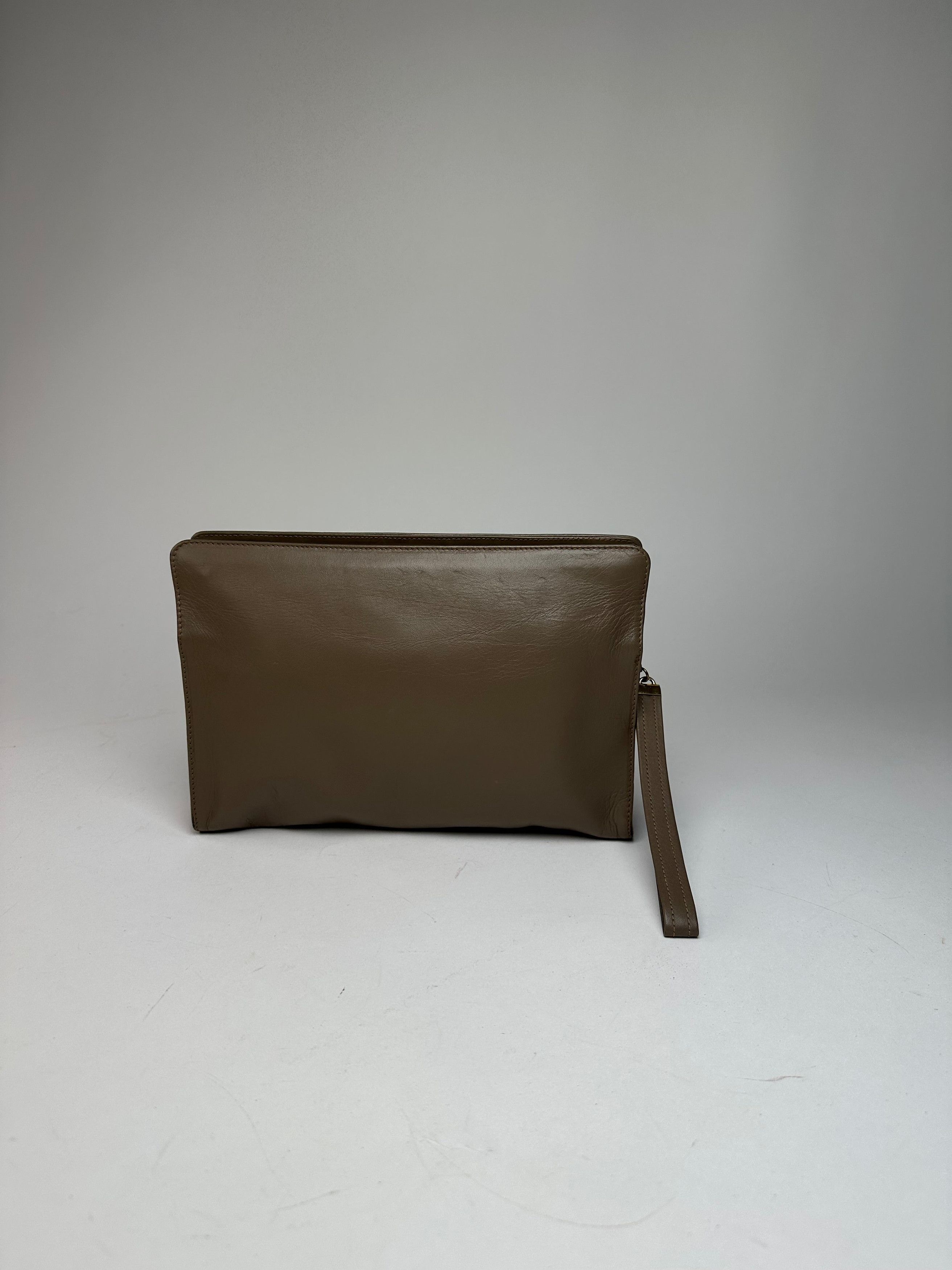 Givenchy Vintage Logo Leather Clutch Grey Size ONE SIZE - 11 Thumbnail