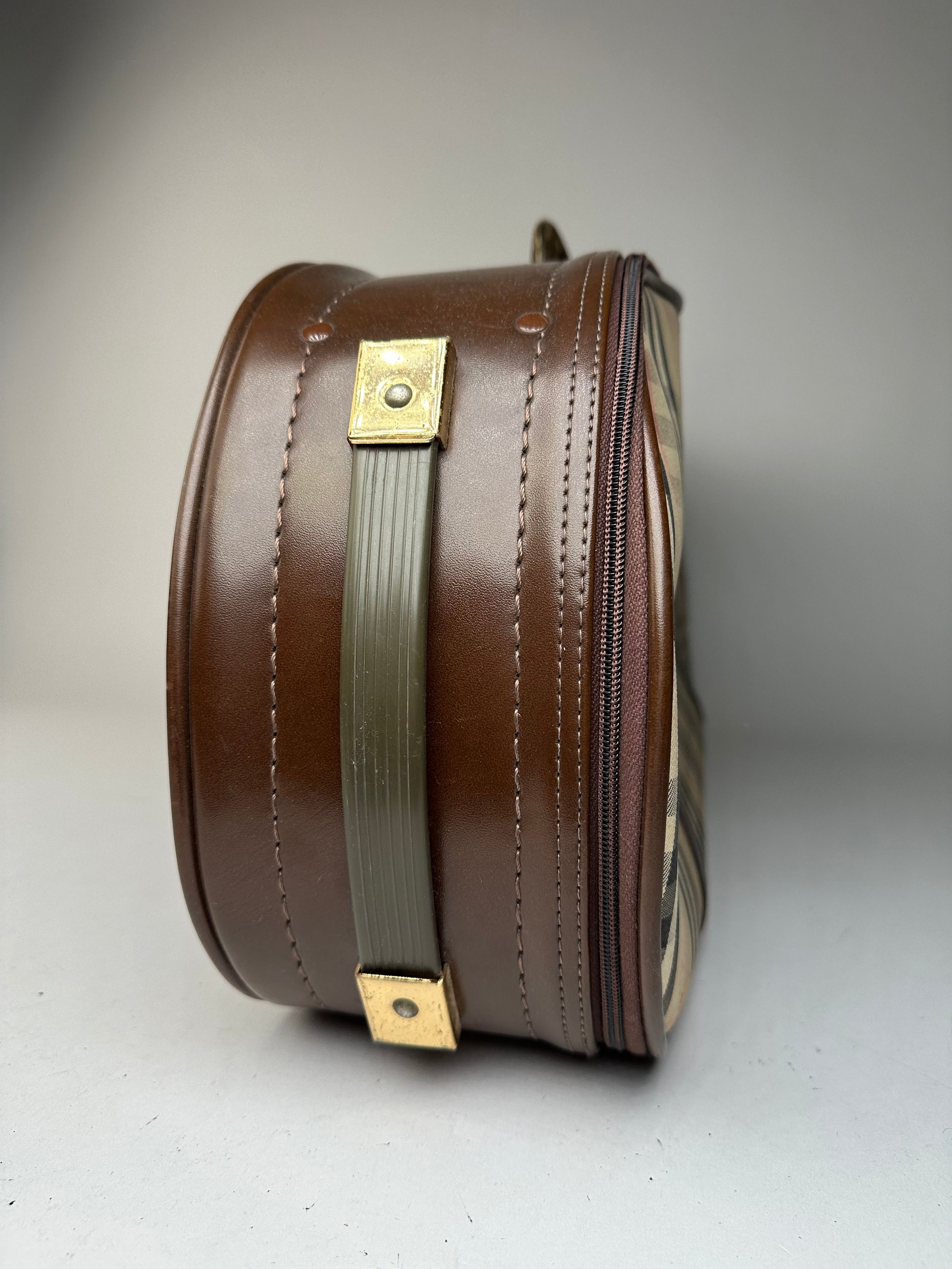Burberry Vintage Nova Check Travel Bag Beige Brown Black Size ONE SIZE - 8 Thumbnail