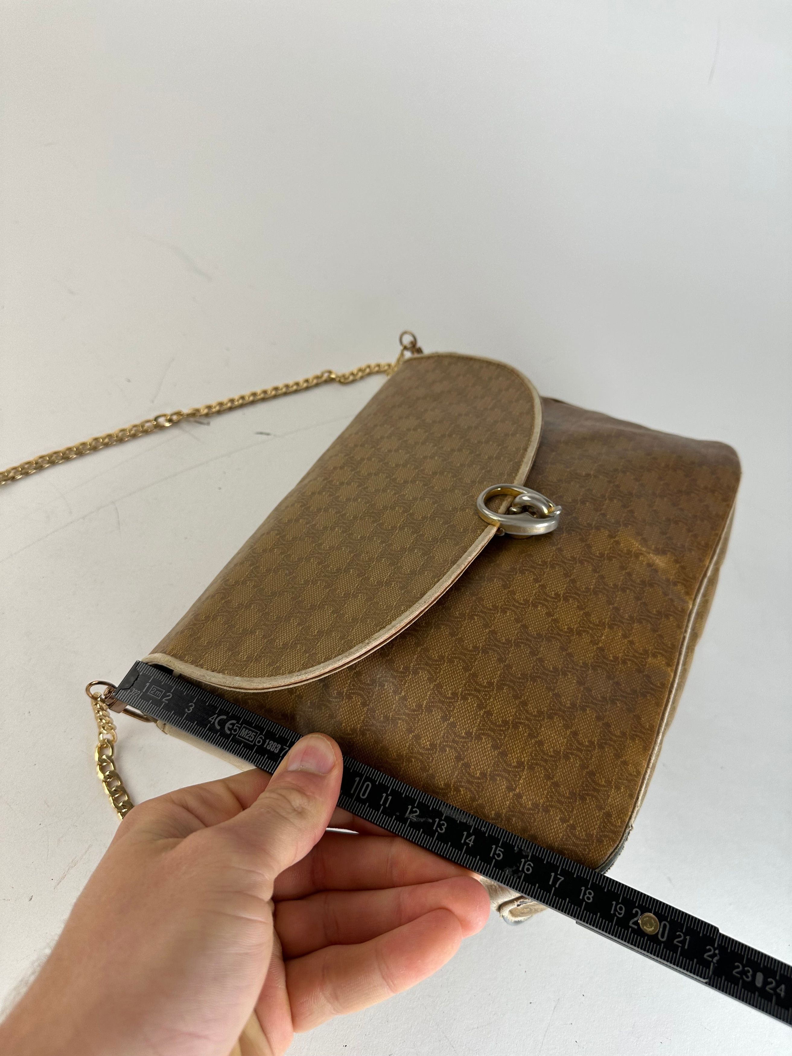 Celine Vintage Paris Triomphe Monogram Chain Leather Bag Brown Size ONE SIZE - 13 Thumbnail