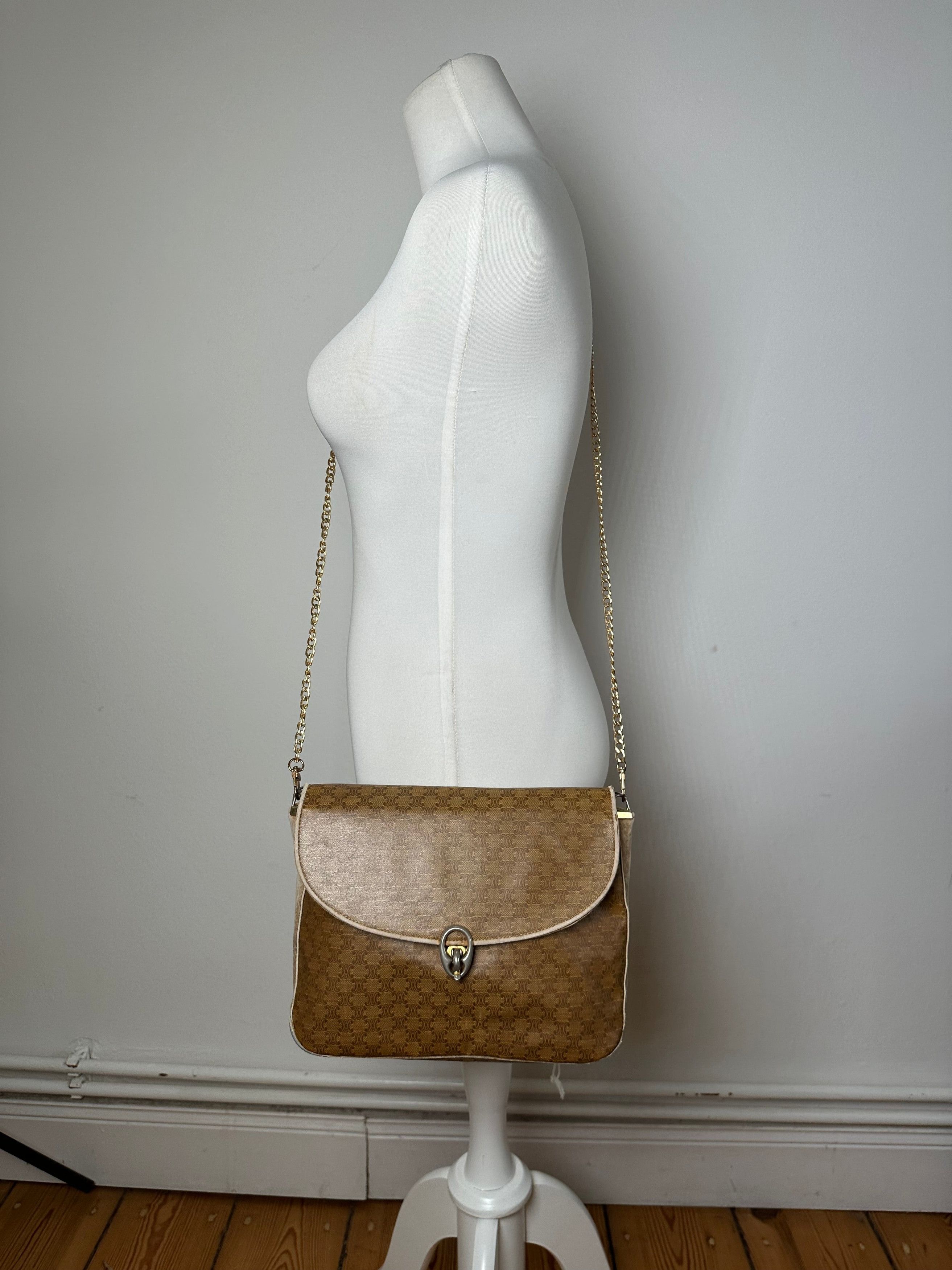 Celine Vintage Paris Triomphe Monogram Chain Leather Bag Brown Size ONE SIZE - 4 Thumbnail
