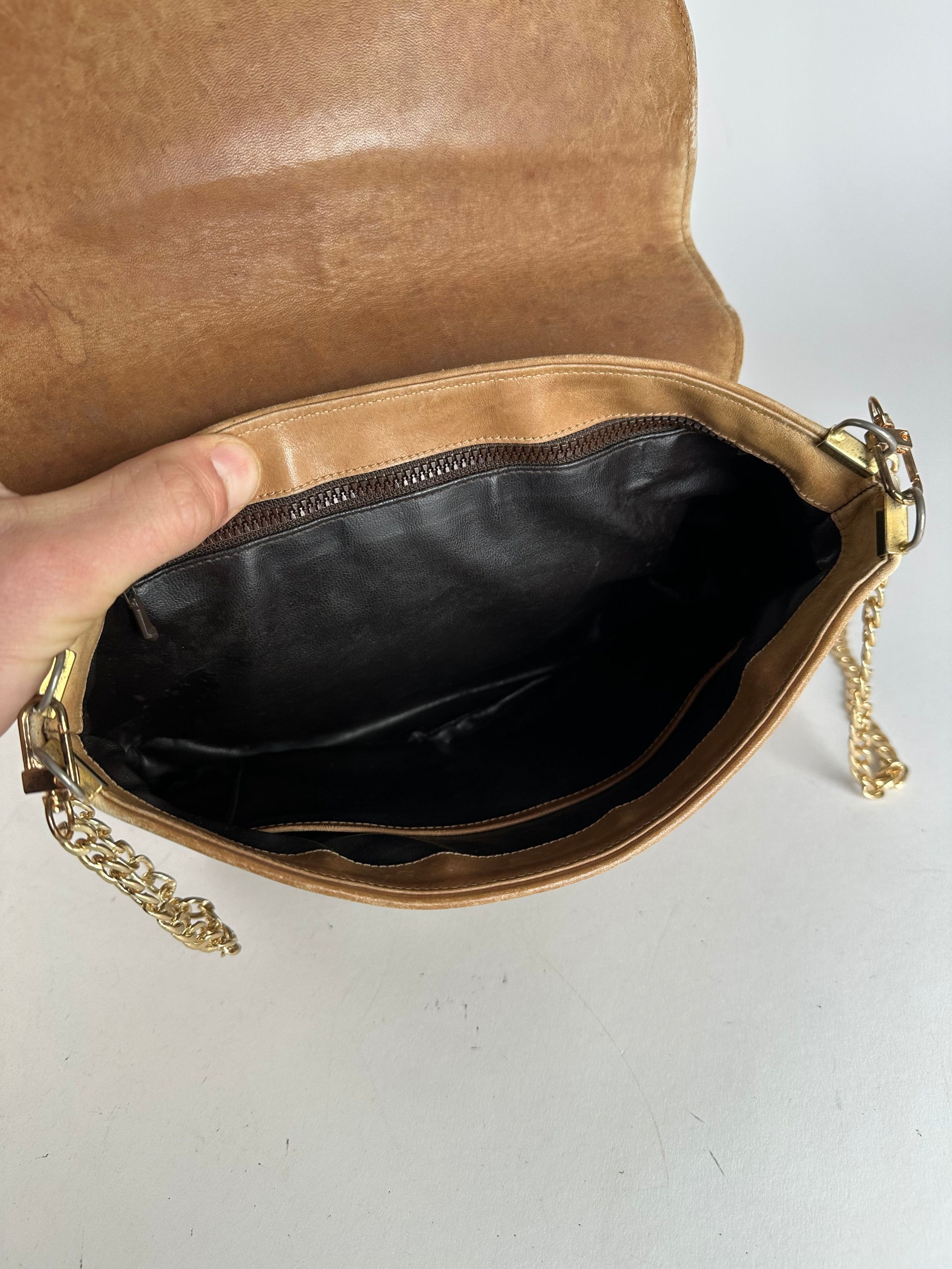 Celine Vintage Paris Triomphe Monogram Chain Leather Bag Brown Size ONE SIZE - 3 Thumbnail