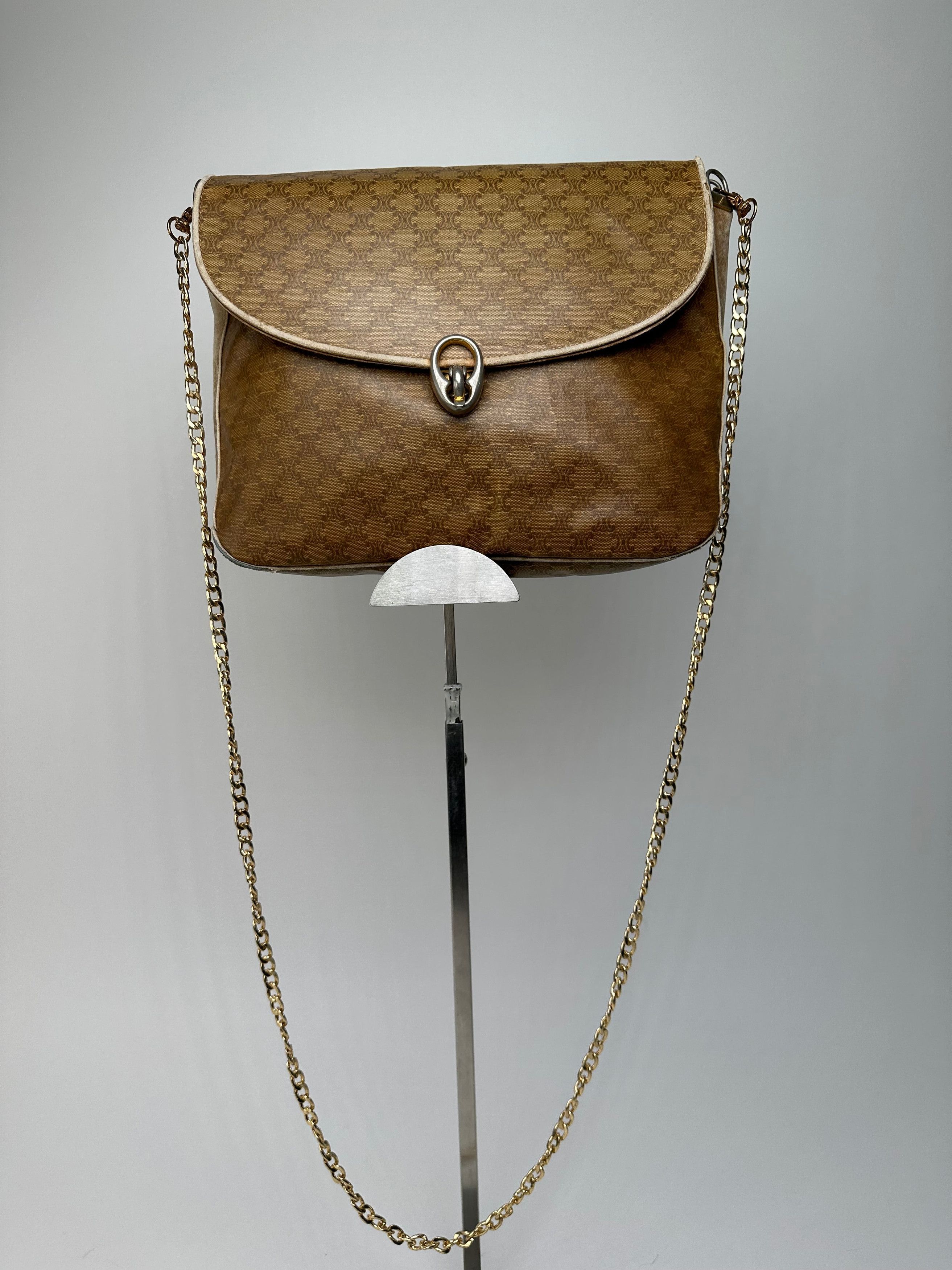 Celine Vintage Paris Triomphe Monogram Chain Leather Bag Brown Size ONE SIZE - 15 Thumbnail