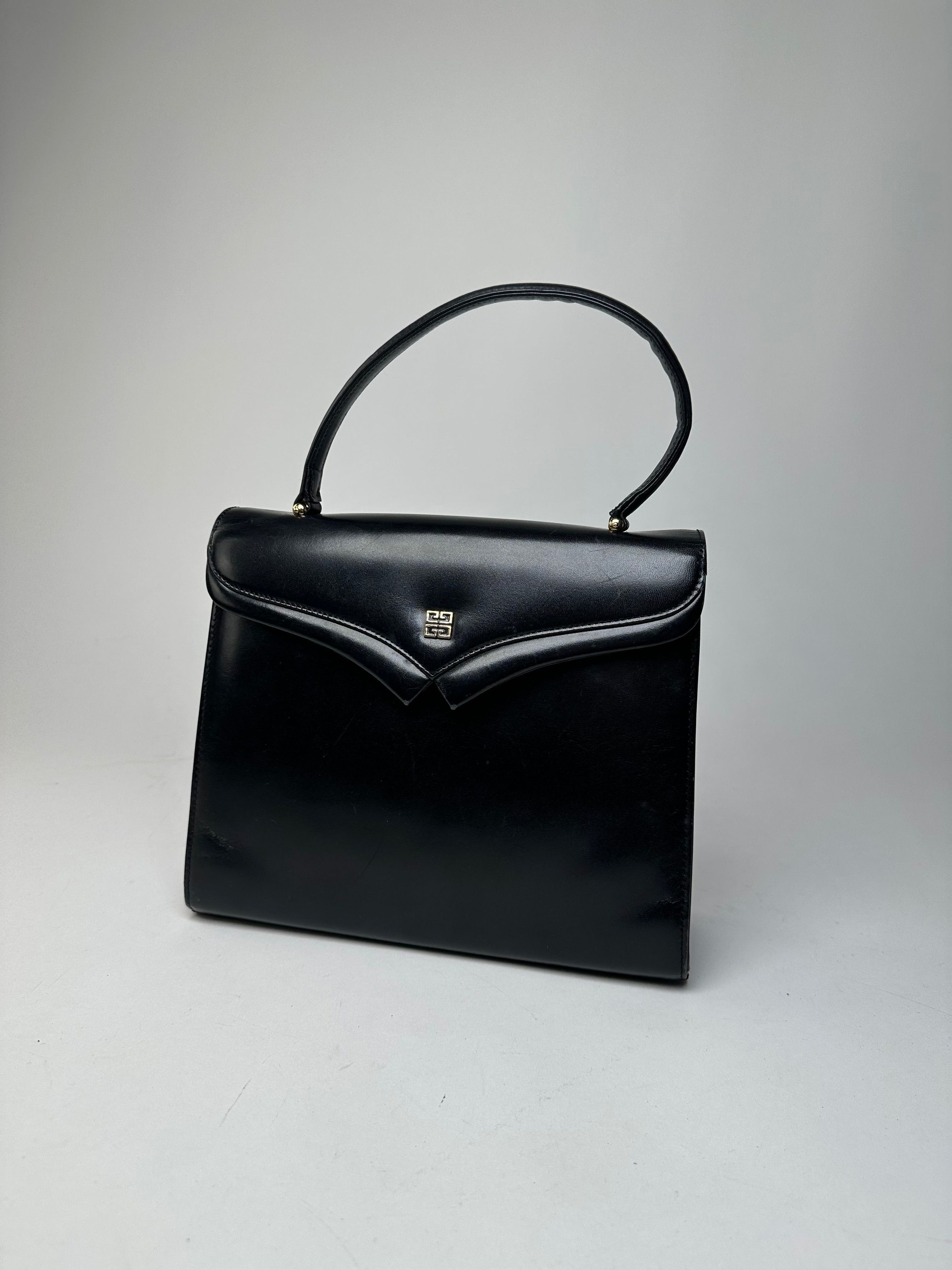 Givenchy Vintage Leather Logo Handbag Black Size ONE SIZE - 4 Thumbnail