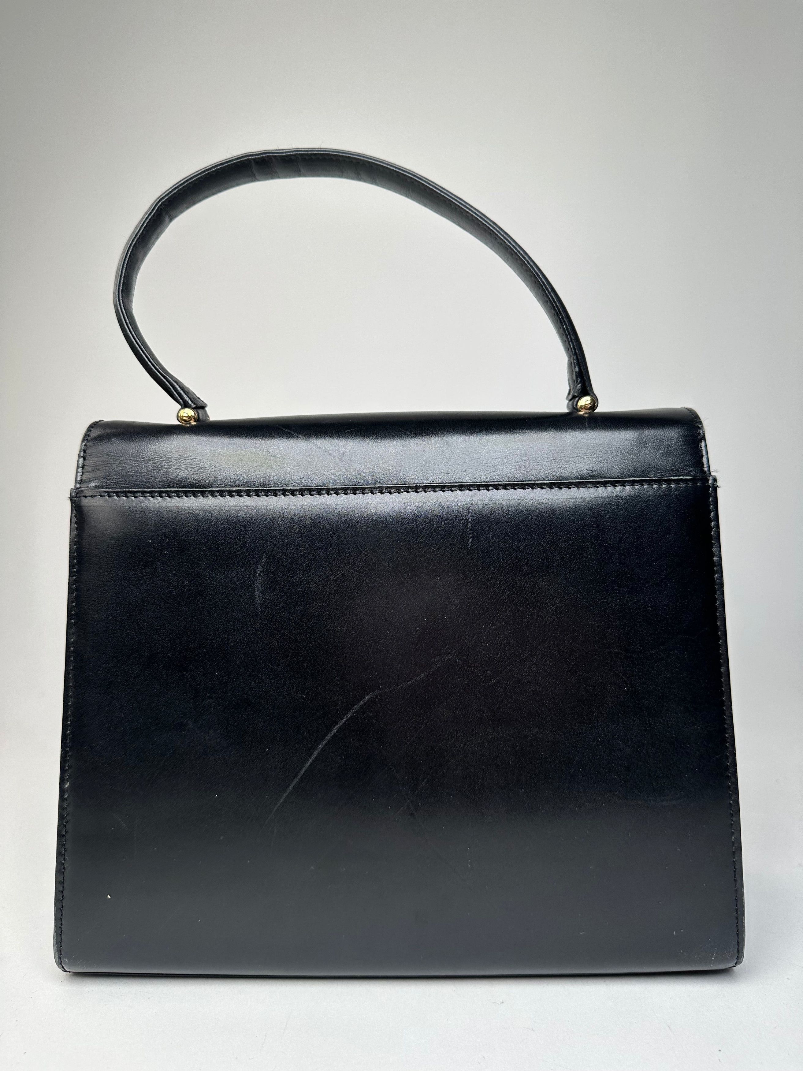Givenchy Vintage Leather Logo Handbag Black Size ONE SIZE - 14 Thumbnail