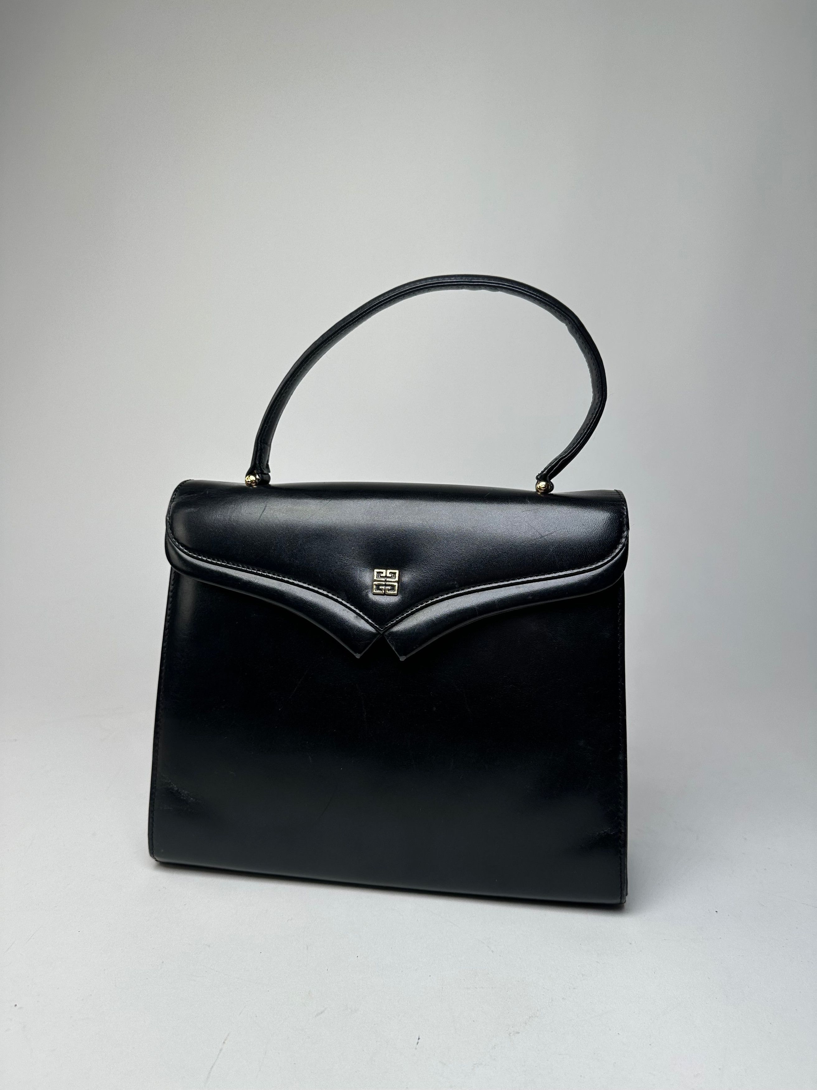 Givenchy Vintage Leather Logo Handbag Black Size ONE SIZE - 13 Thumbnail