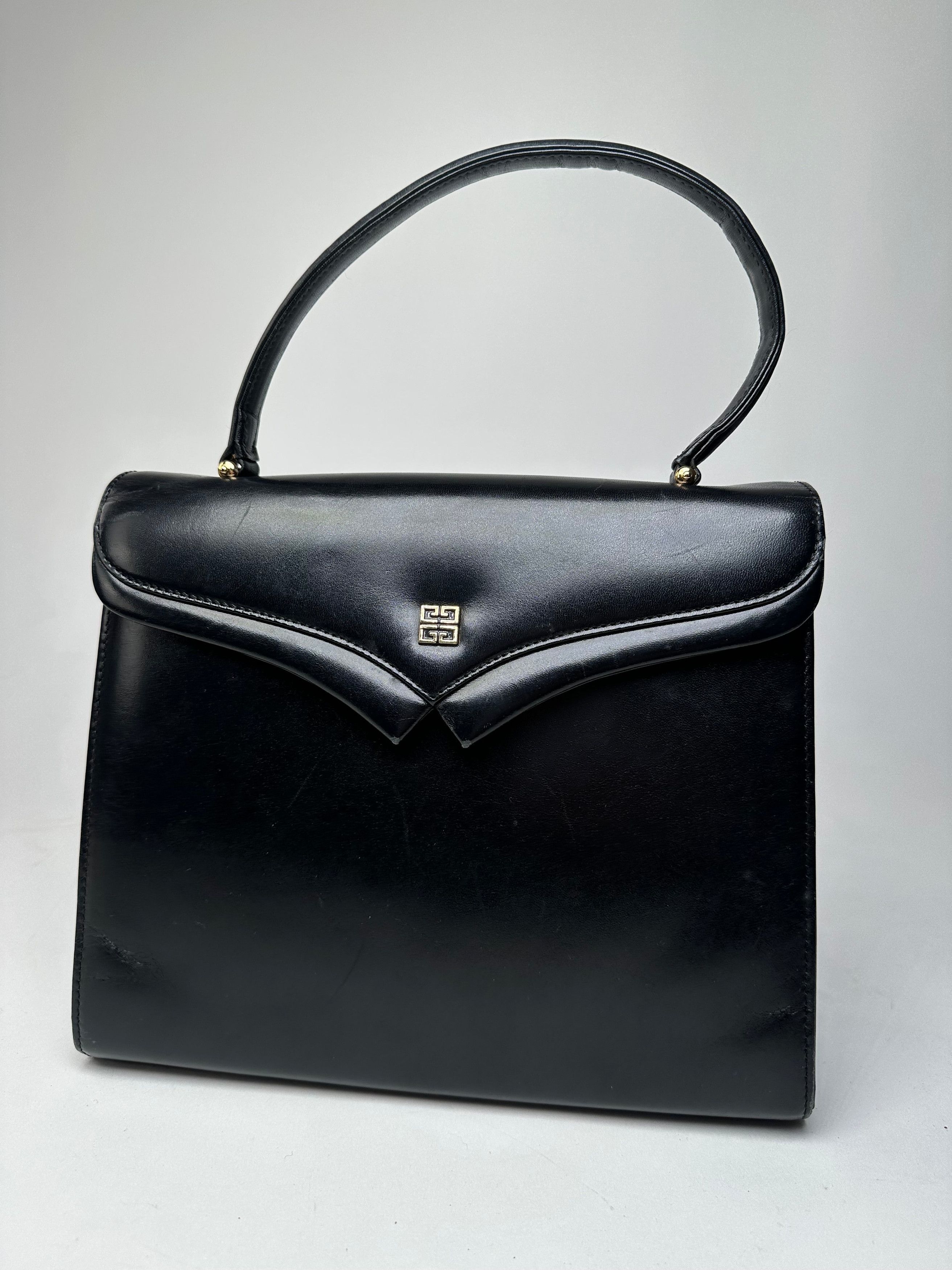 Givenchy Vintage Leather Logo Handbag Black Size ONE SIZE - 7 Thumbnail