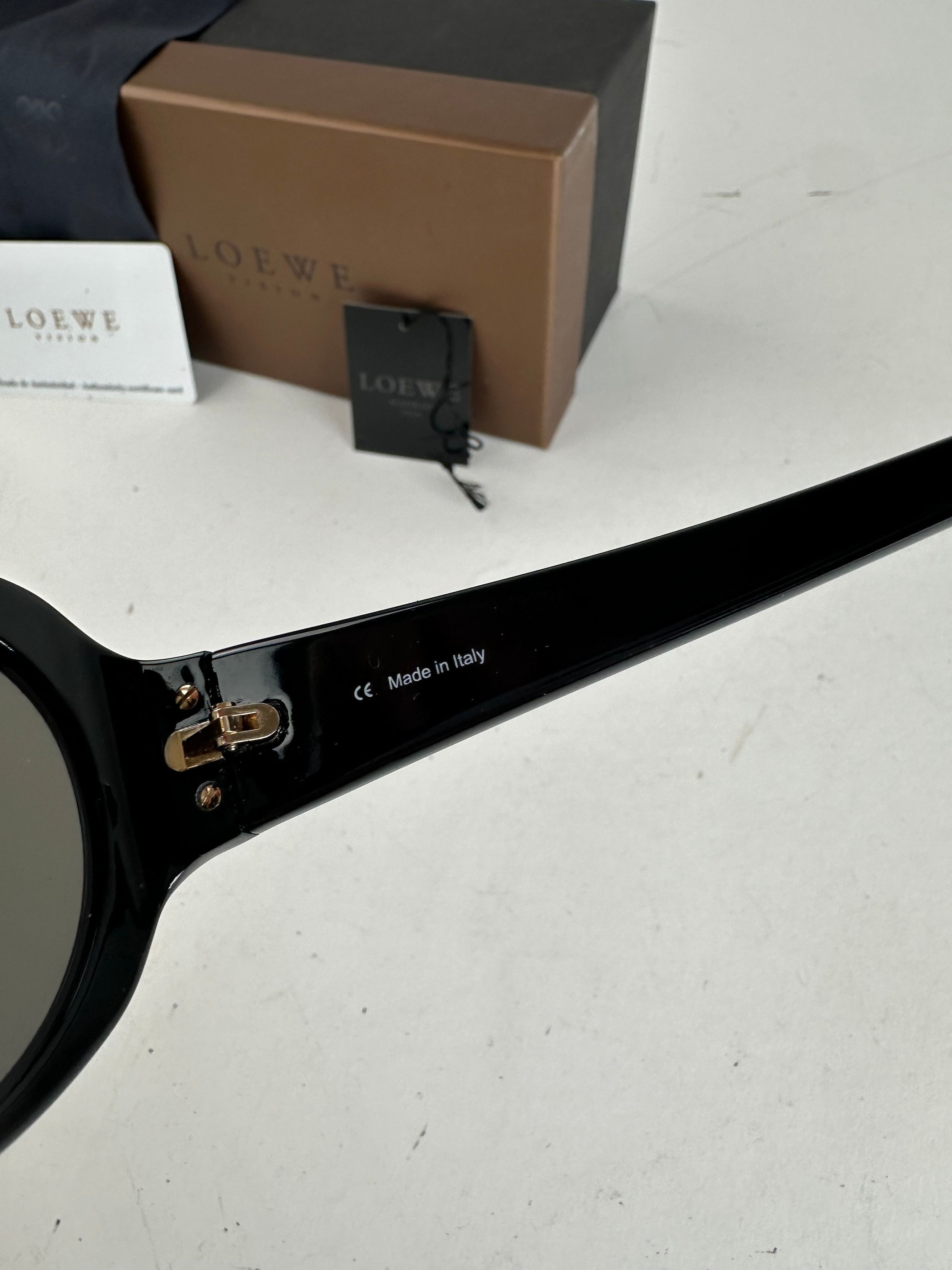 Loewe Vintage Overd Sunglasses Black Size ONE SIZE - 5 Thumbnail