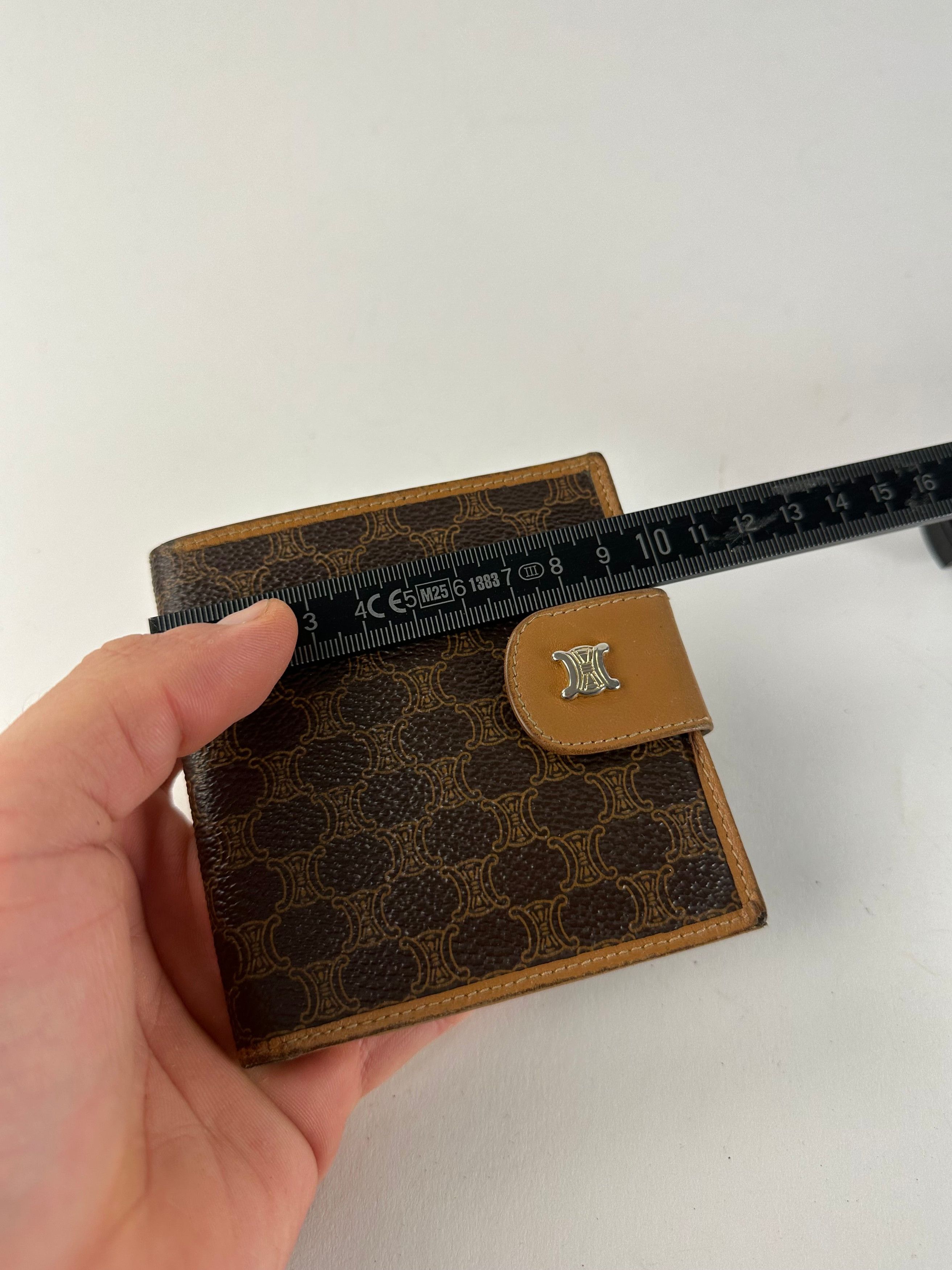 Celine Vintage Paris Triomphe Monogram Leather Wallet Brown Size ONE SIZE - 10 Thumbnail