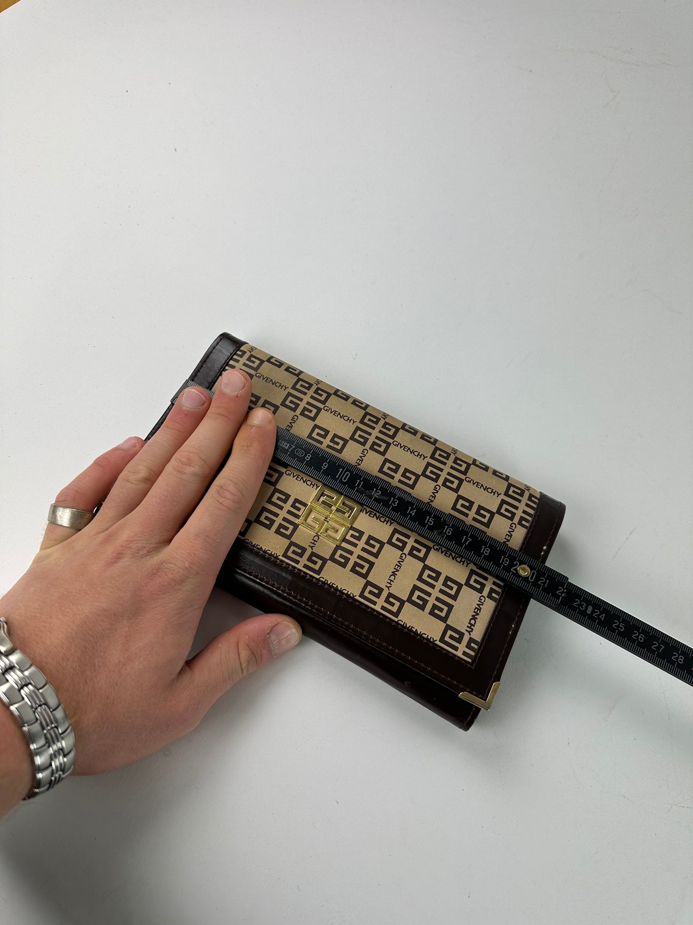 Givenchy Vintage Leather Monogram Clutch Brown Beige Size ONE SIZE - 8 Thumbnail