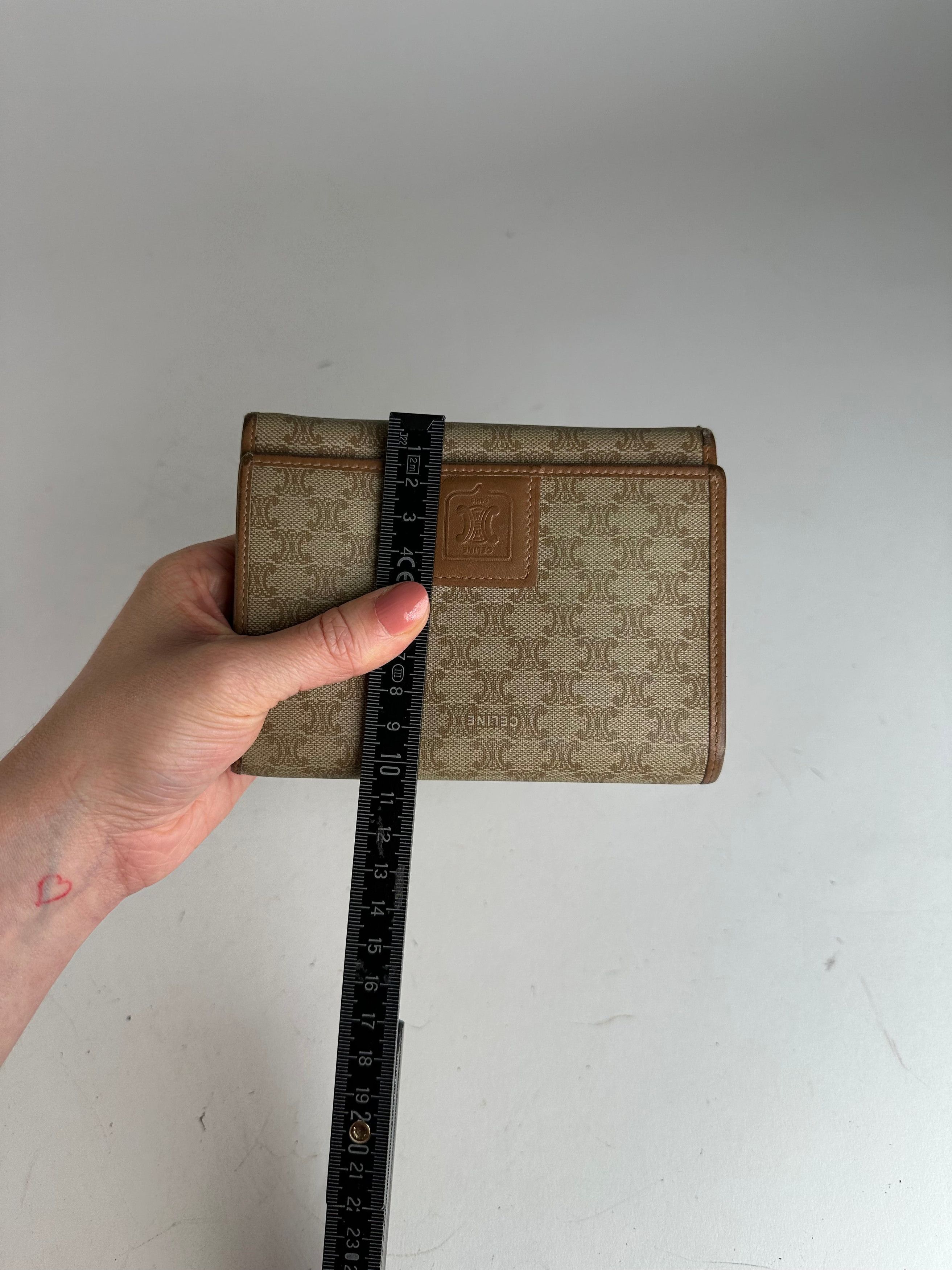 Celine Vintage Monogram Leather Wallet Beige Brown Size ONE SIZE - 7 Thumbnail