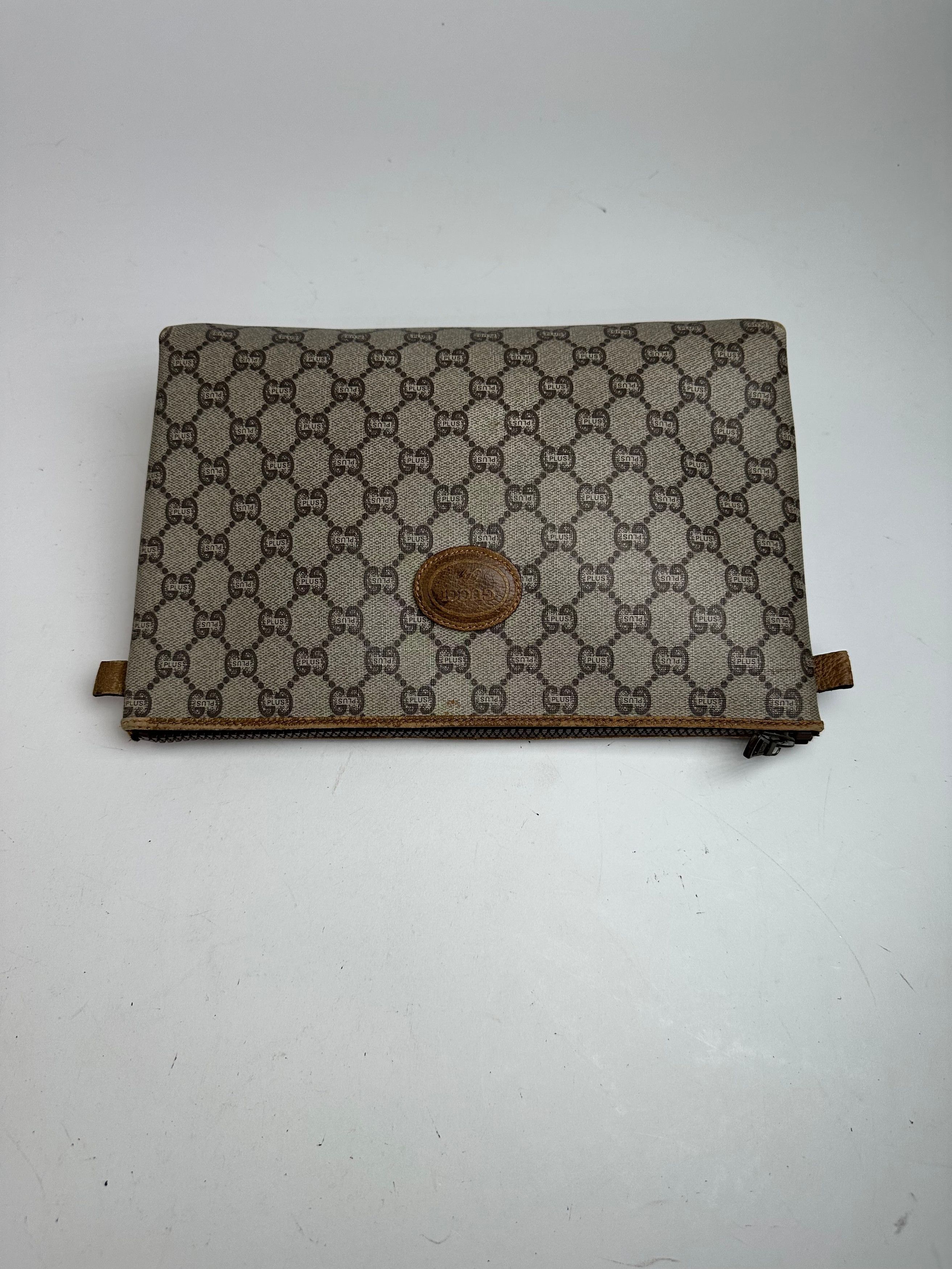 Other Vintage Gucci Plus Monogram Leather Clutch Grey Brown Size ONE SIZE - 4 Thumbnail