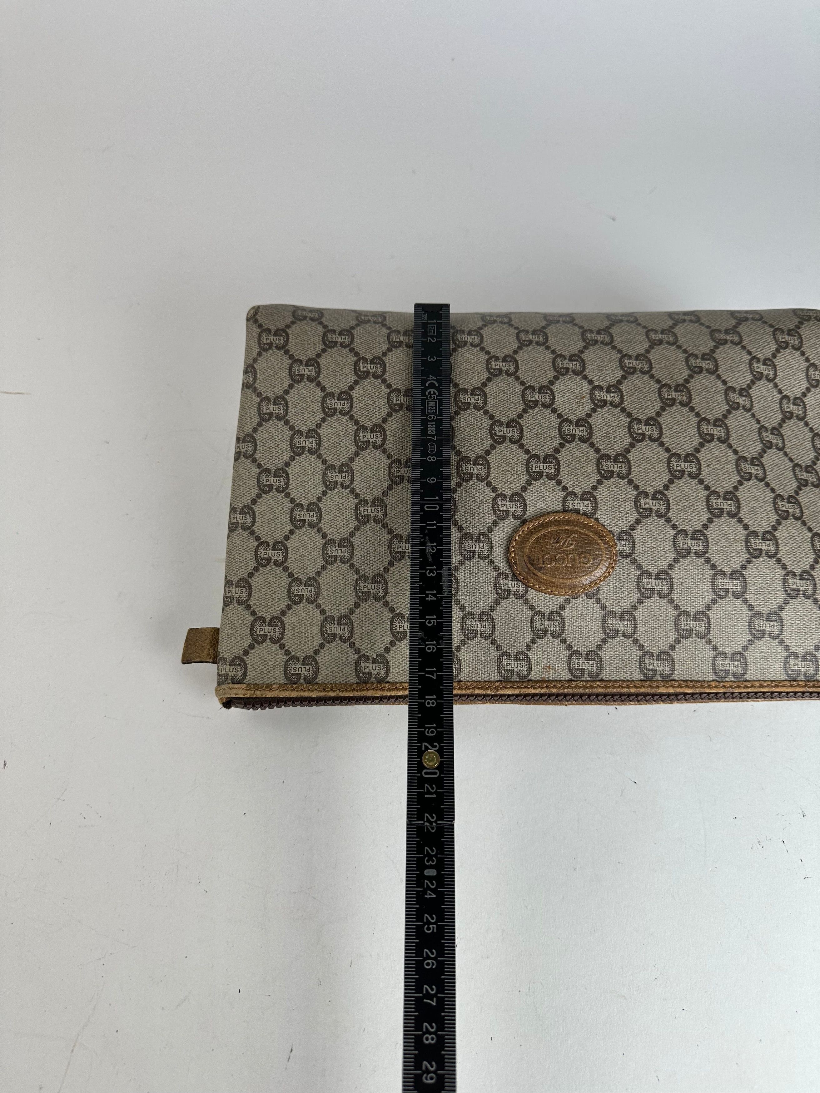 Other Vintage Gucci Plus Monogram Leather Clutch Grey Brown Size ONE SIZE - 8 Thumbnail