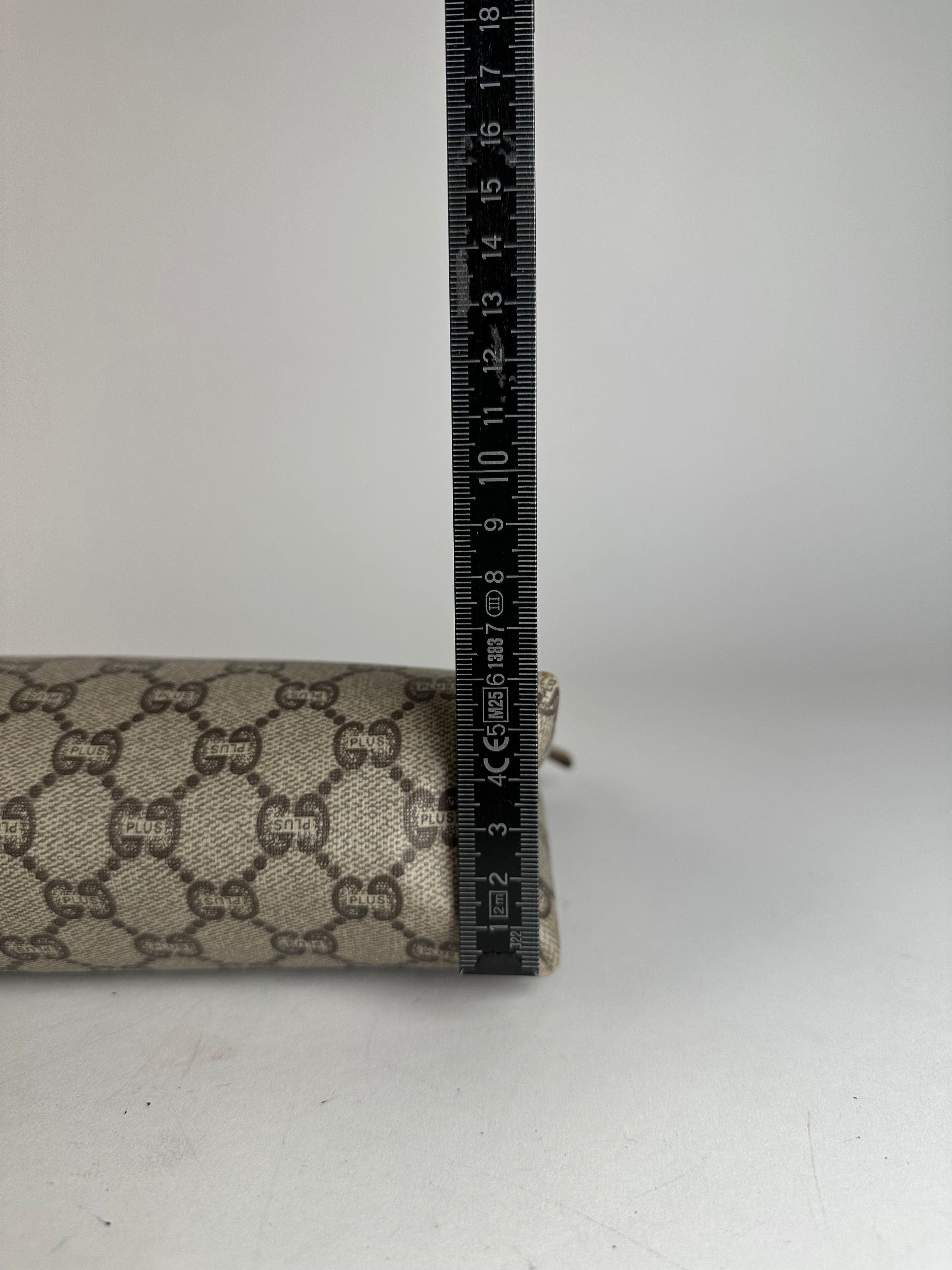 Other Vintage Gucci Plus Monogram Leather Clutch Grey Brown Size ONE SIZE - 10 Thumbnail