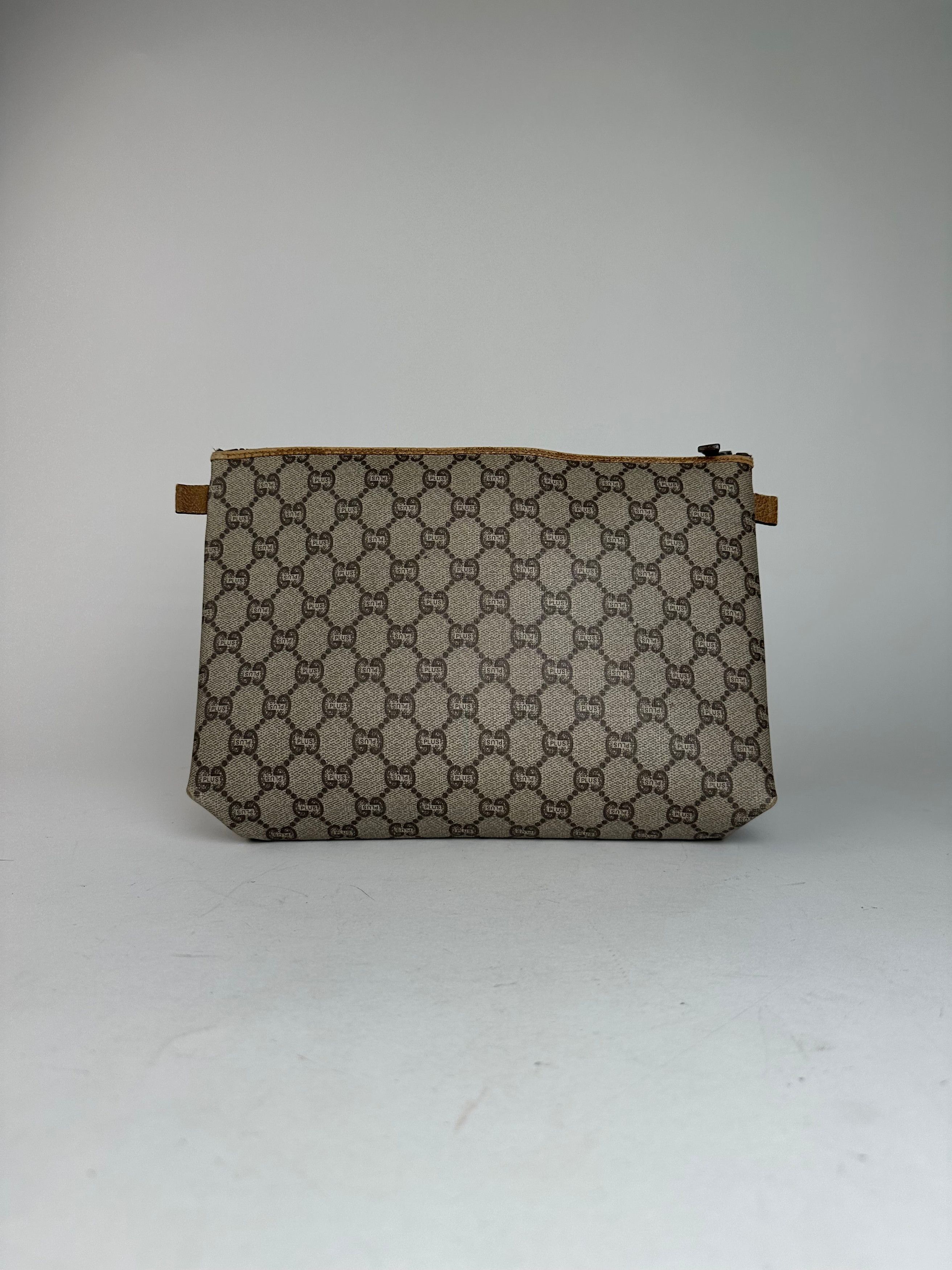 Other Vintage Gucci Plus Monogram Leather Clutch Grey Brown Size ONE SIZE - 2 Thumbnail
