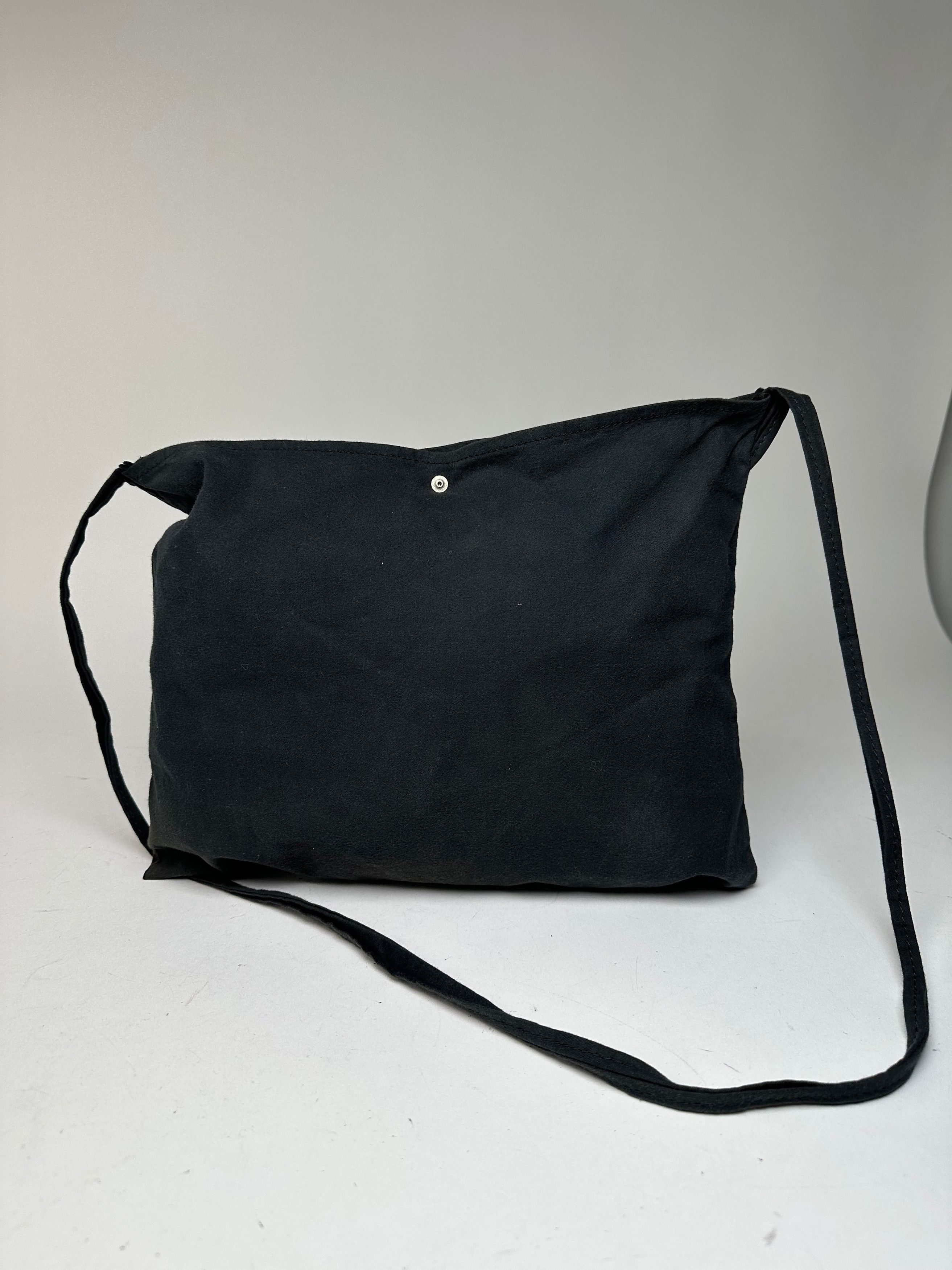 Comme des Garcons Vintage Comme Des Garçons Canvas Shoulder Bag Black White Size ONE SIZE - 2 Thumbnail