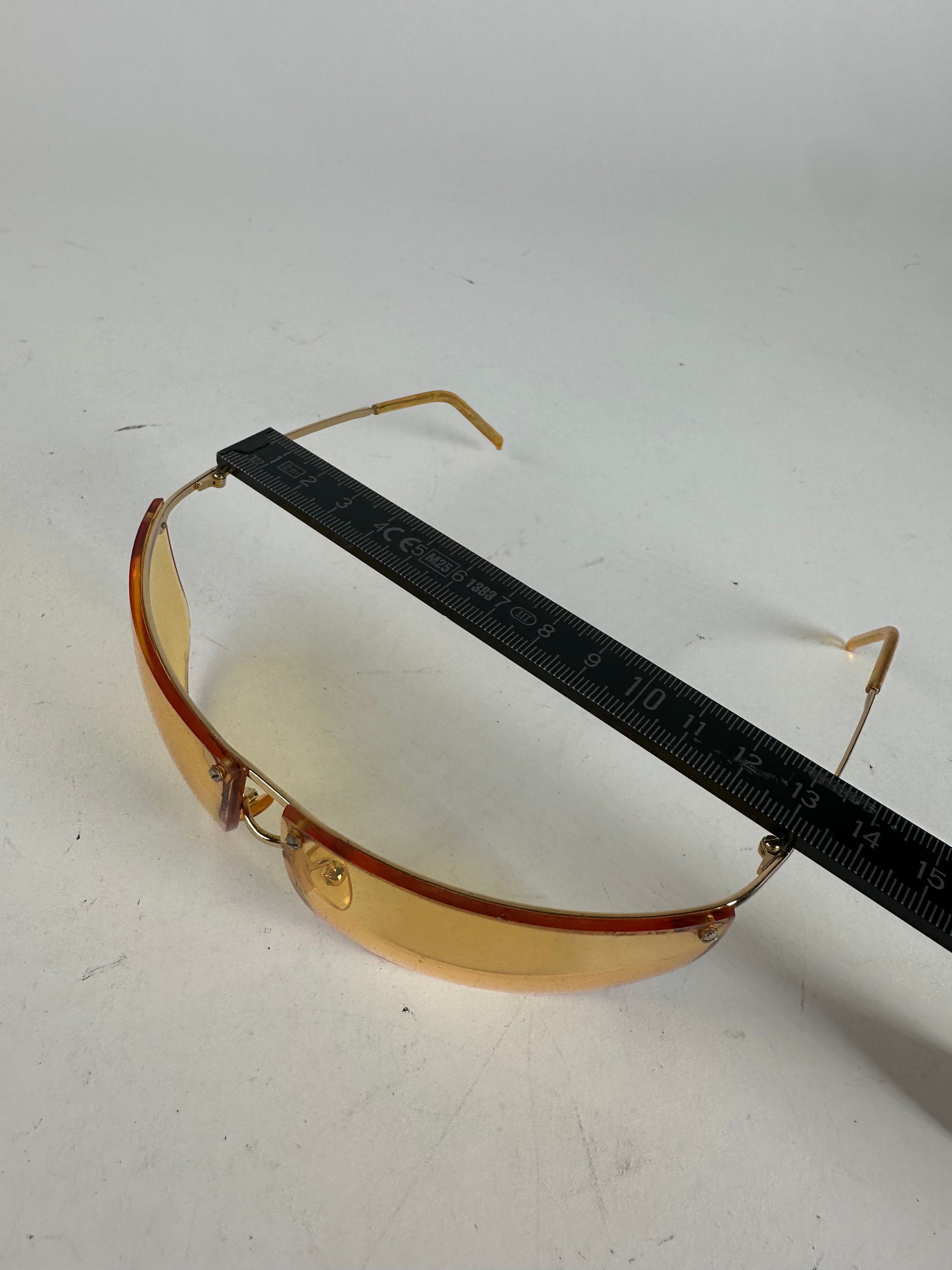 Gucci Vintage Rimless Sunglasses Gold Yellow Size ONE SIZE - 5 Thumbnail