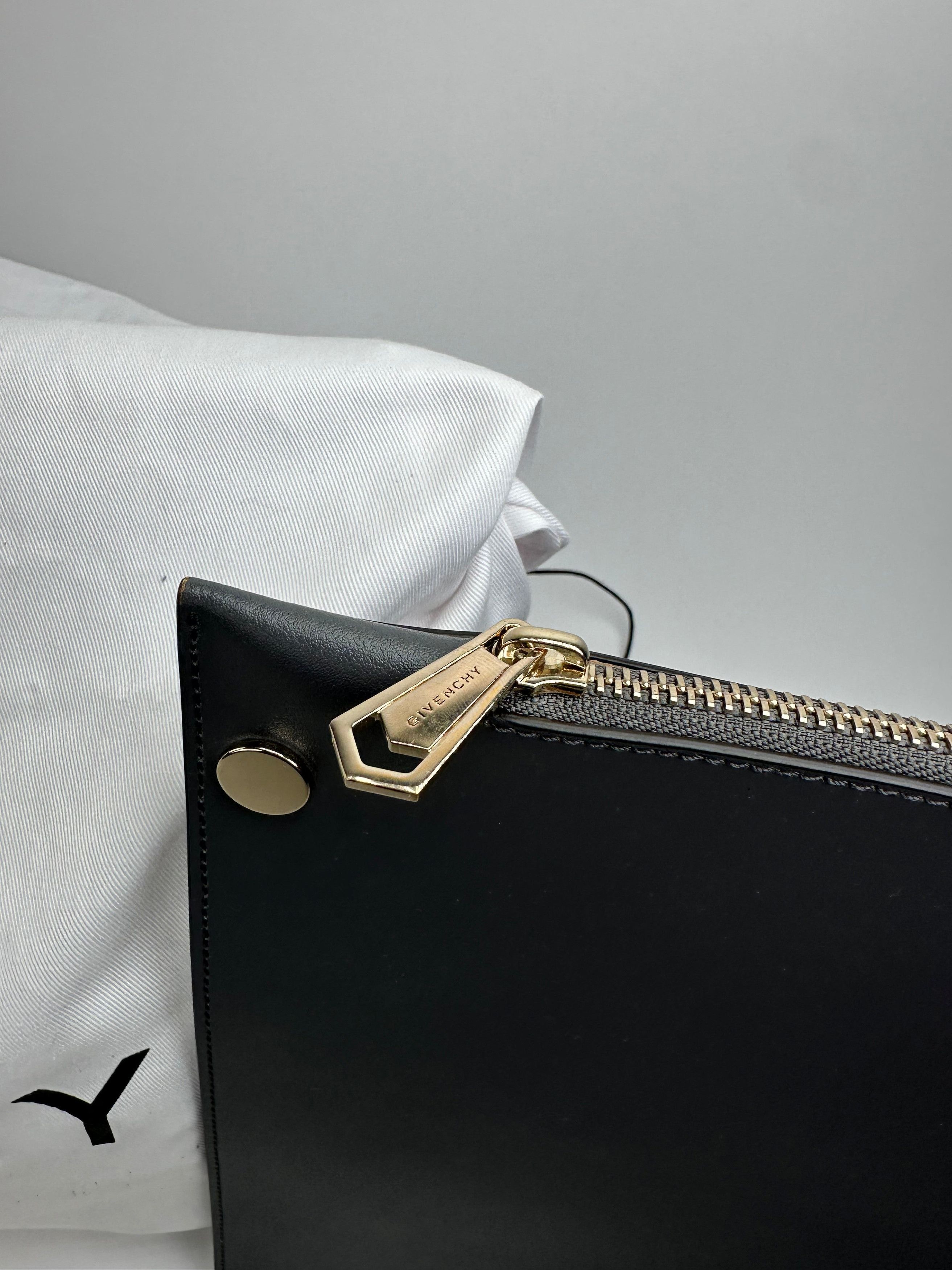 Givenchy Vintage Antigona Leather Clutch Anthracite Size ONE SIZE - 3 Thumbnail