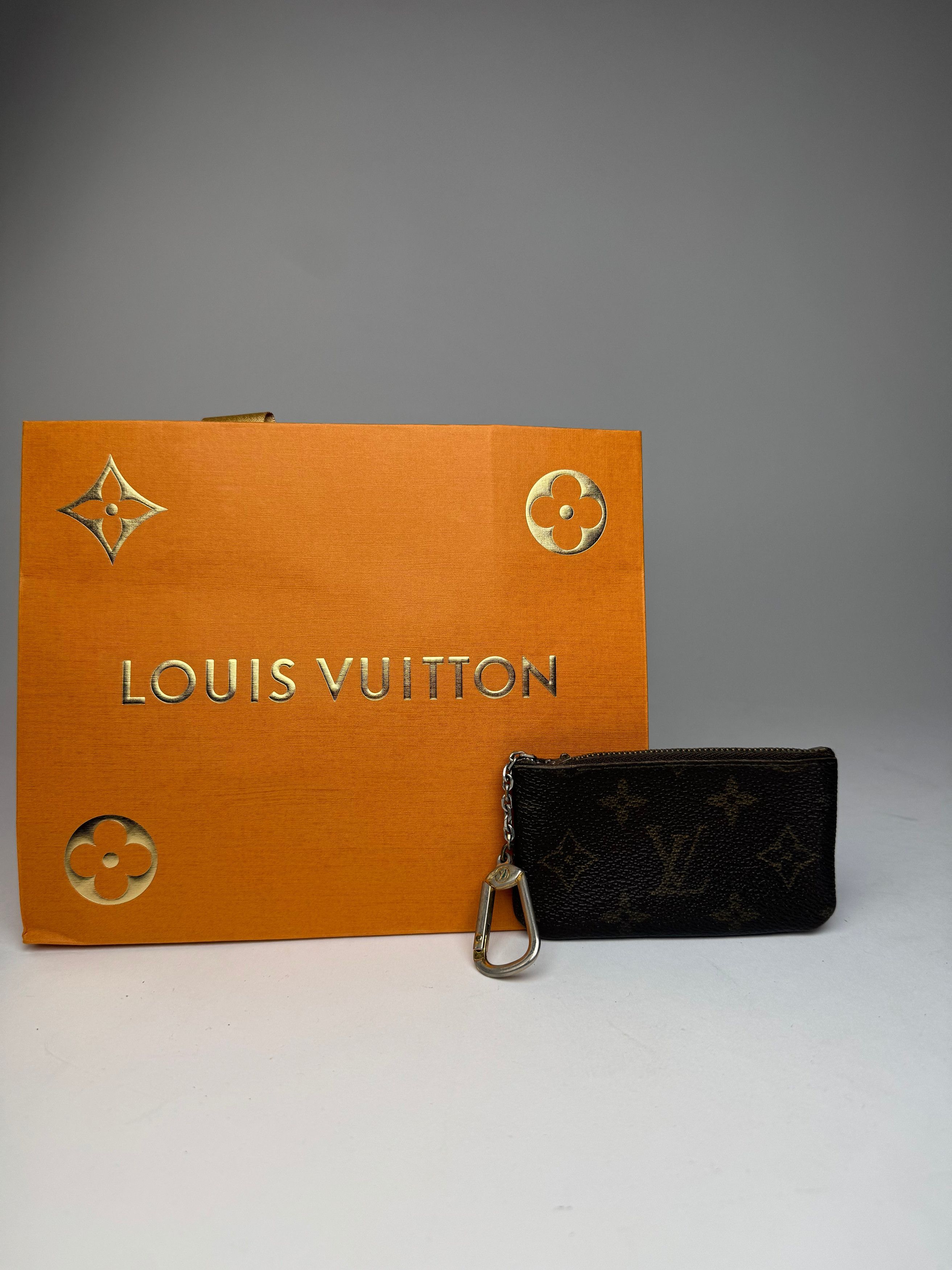 Louis Vuitton Vintage Le Dauphine Leather Card Holder Brown Size ONE SIZE - 2 Thumbnail