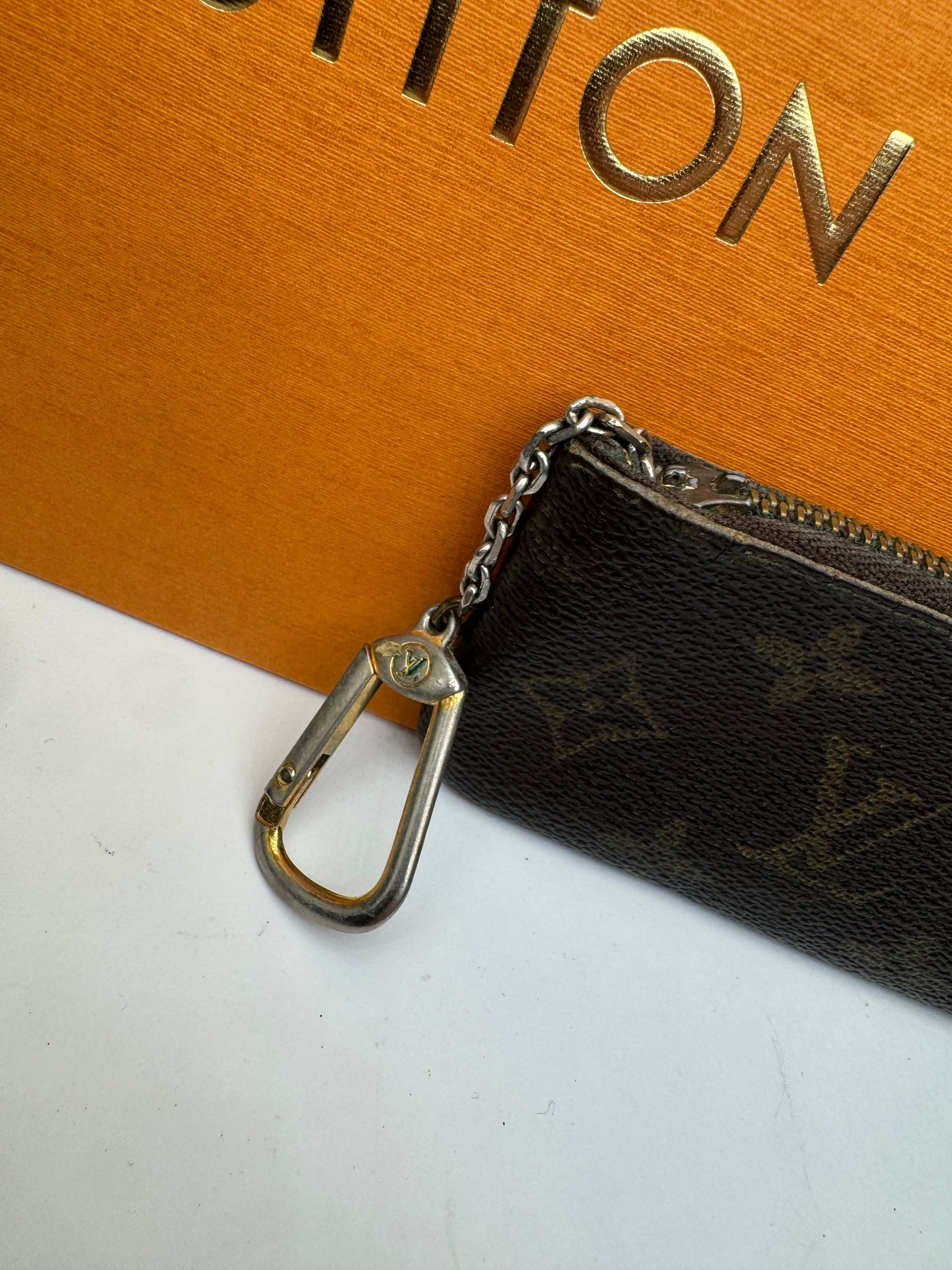 Louis Vuitton Vintage Le Dauphine Leather Card Holder Brown Size ONE SIZE - 3 Thumbnail