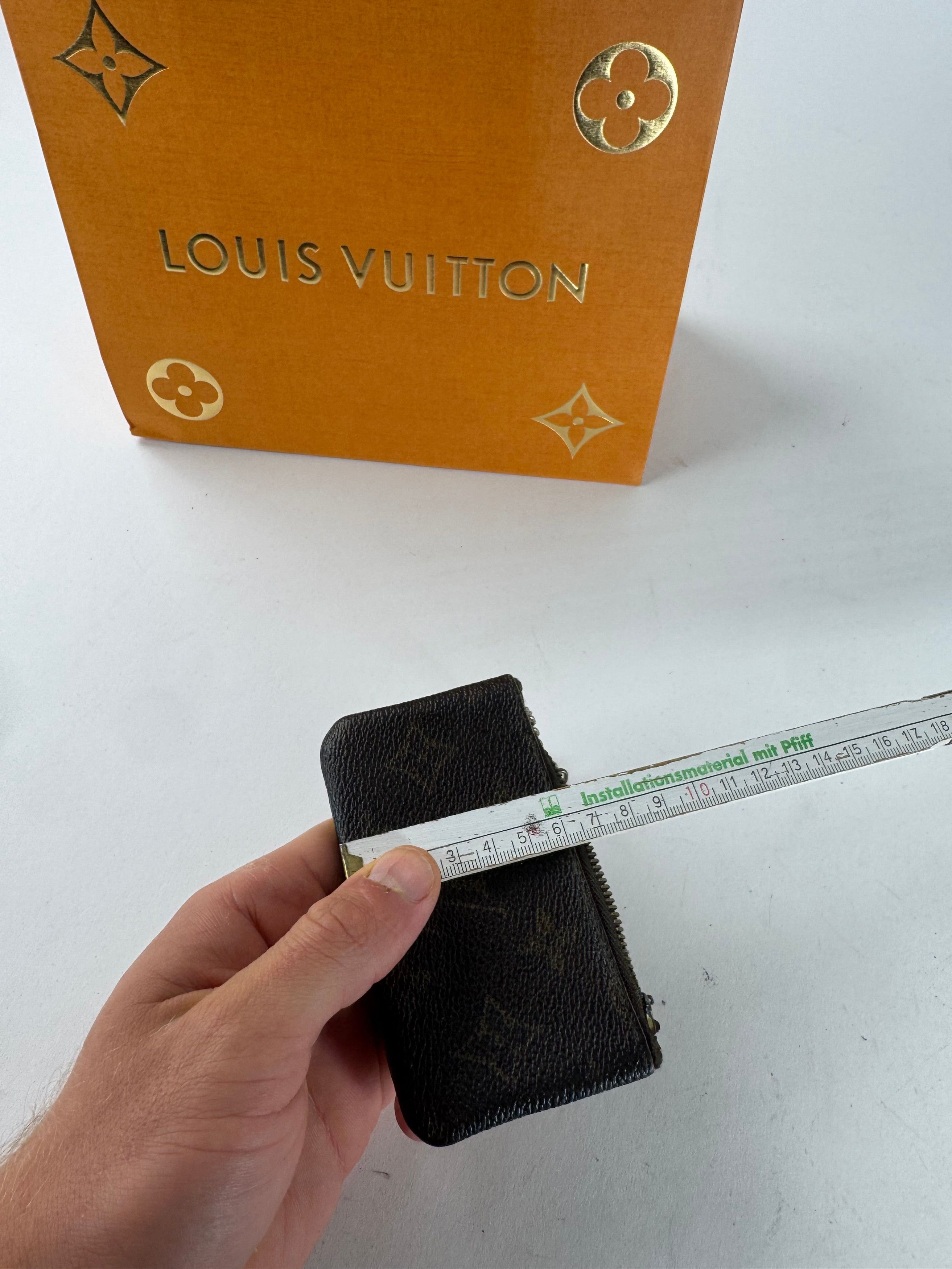 Louis Vuitton Vintage Le Dauphine Leather Card Holder Brown Size ONE SIZE - 9 Thumbnail