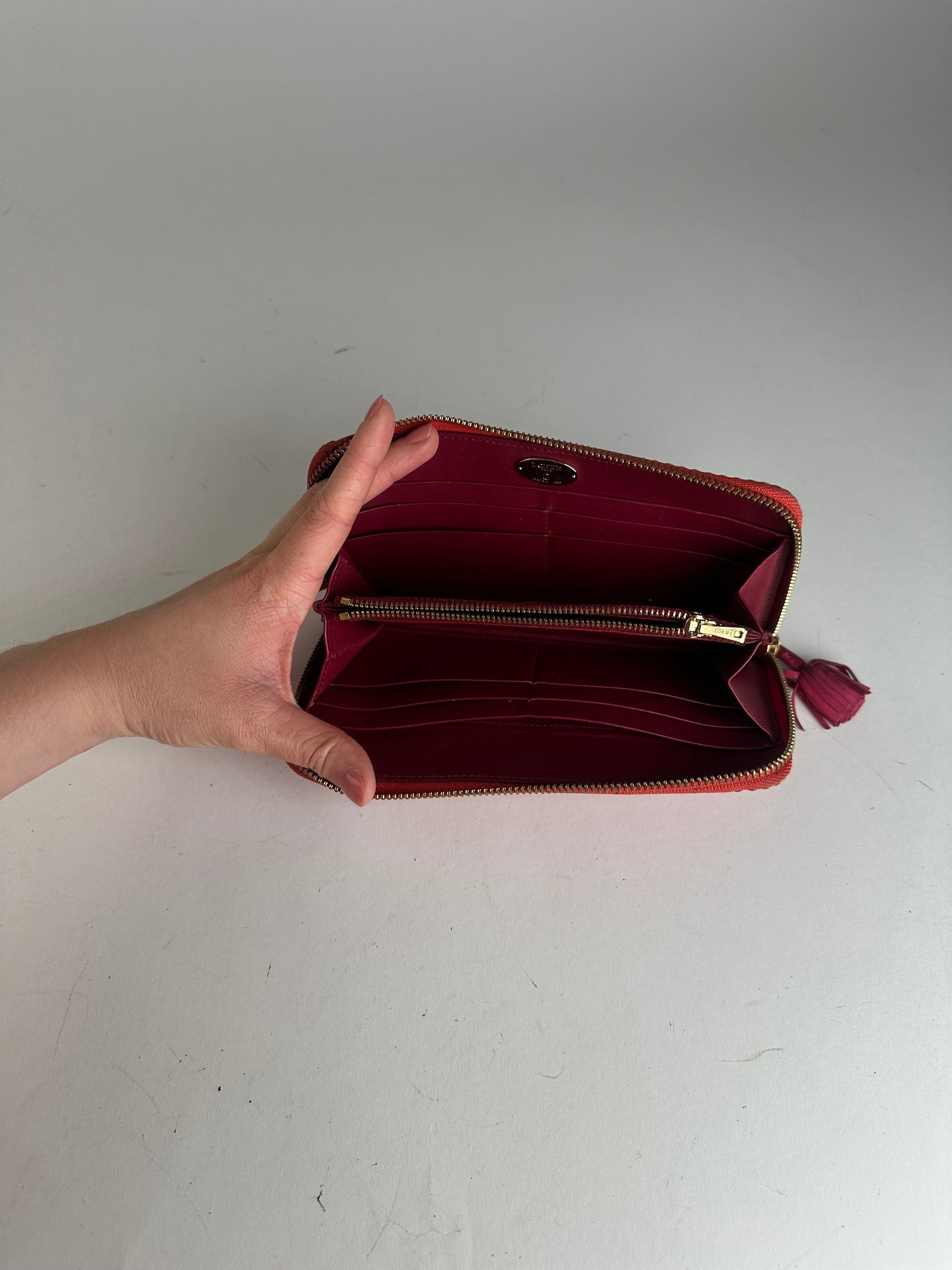 Loewe Vintage Madrid Zippy Wallet Red Size ONE SIZE - 4 Thumbnail