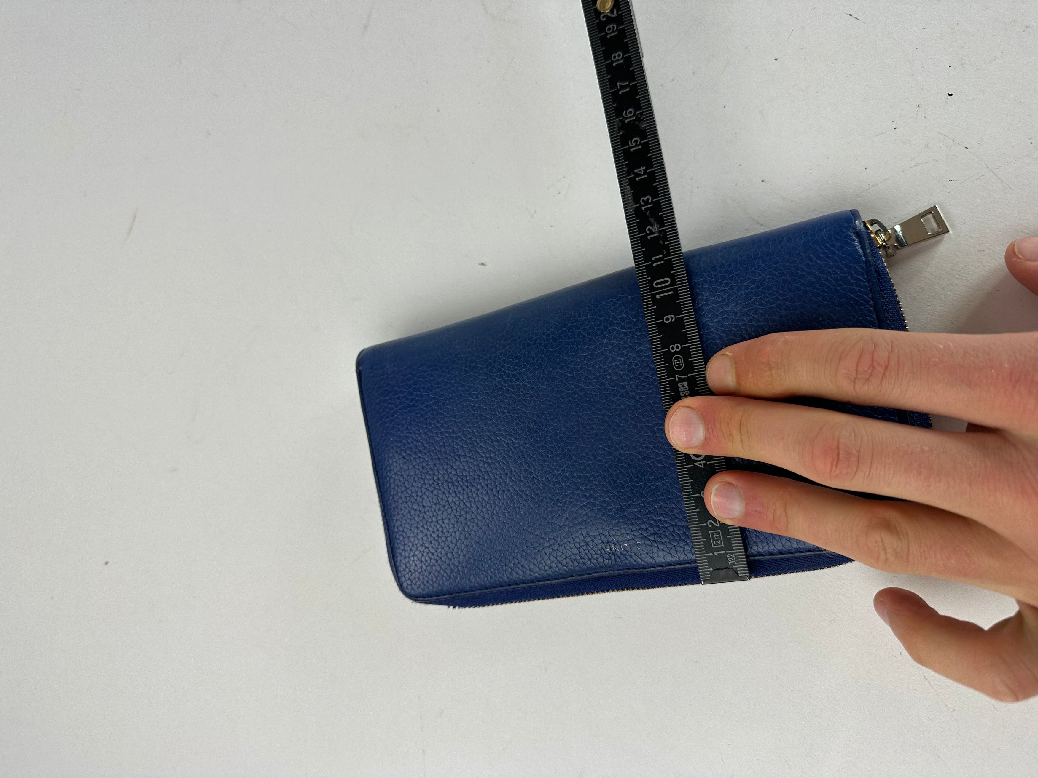 Celine Vintage Paris Zippy Leather Wallet Blue Size ONE SIZE - 10 Thumbnail
