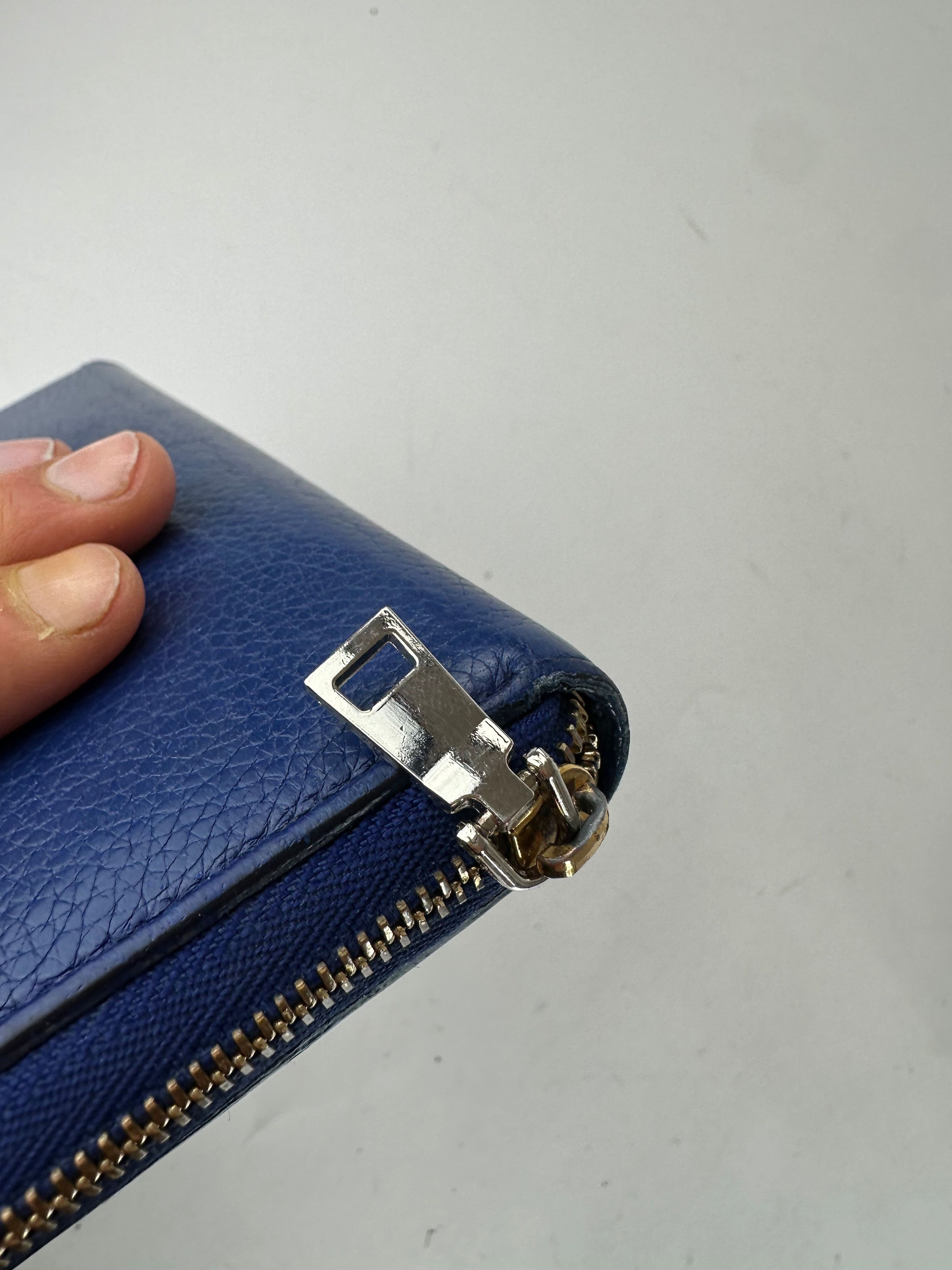 Celine Vintage Paris Zippy Leather Wallet Blue Size ONE SIZE - 4 Thumbnail
