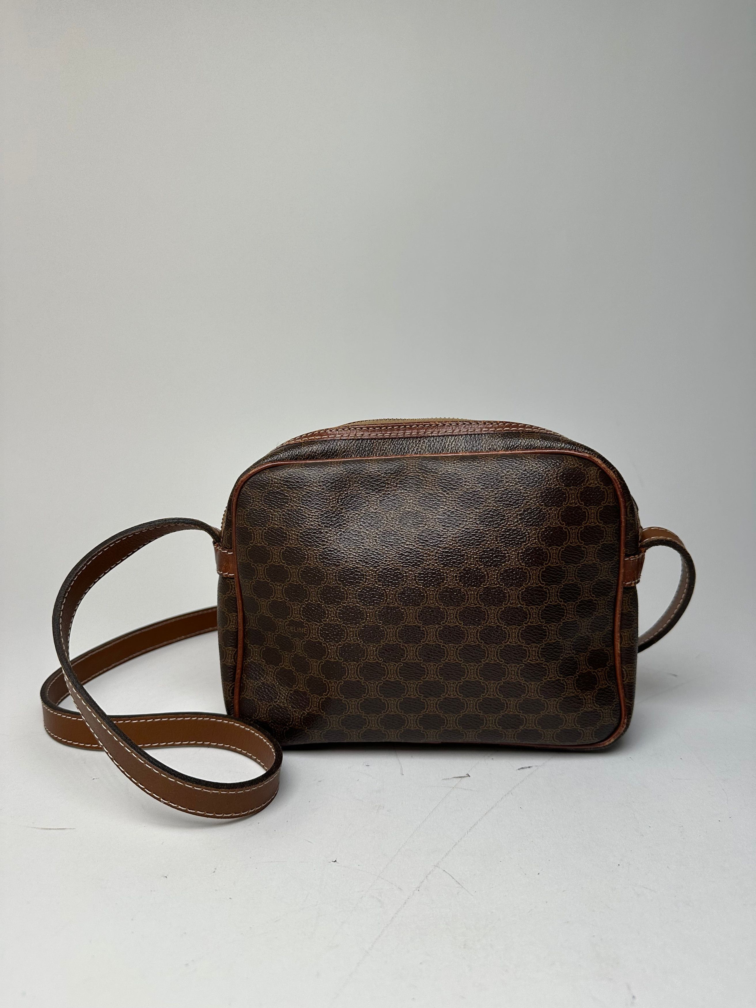 Celine Vintage Paris Triomphe Monogram Leather Shoulder bag Brown Size ONE SIZE - 2 Thumbnail