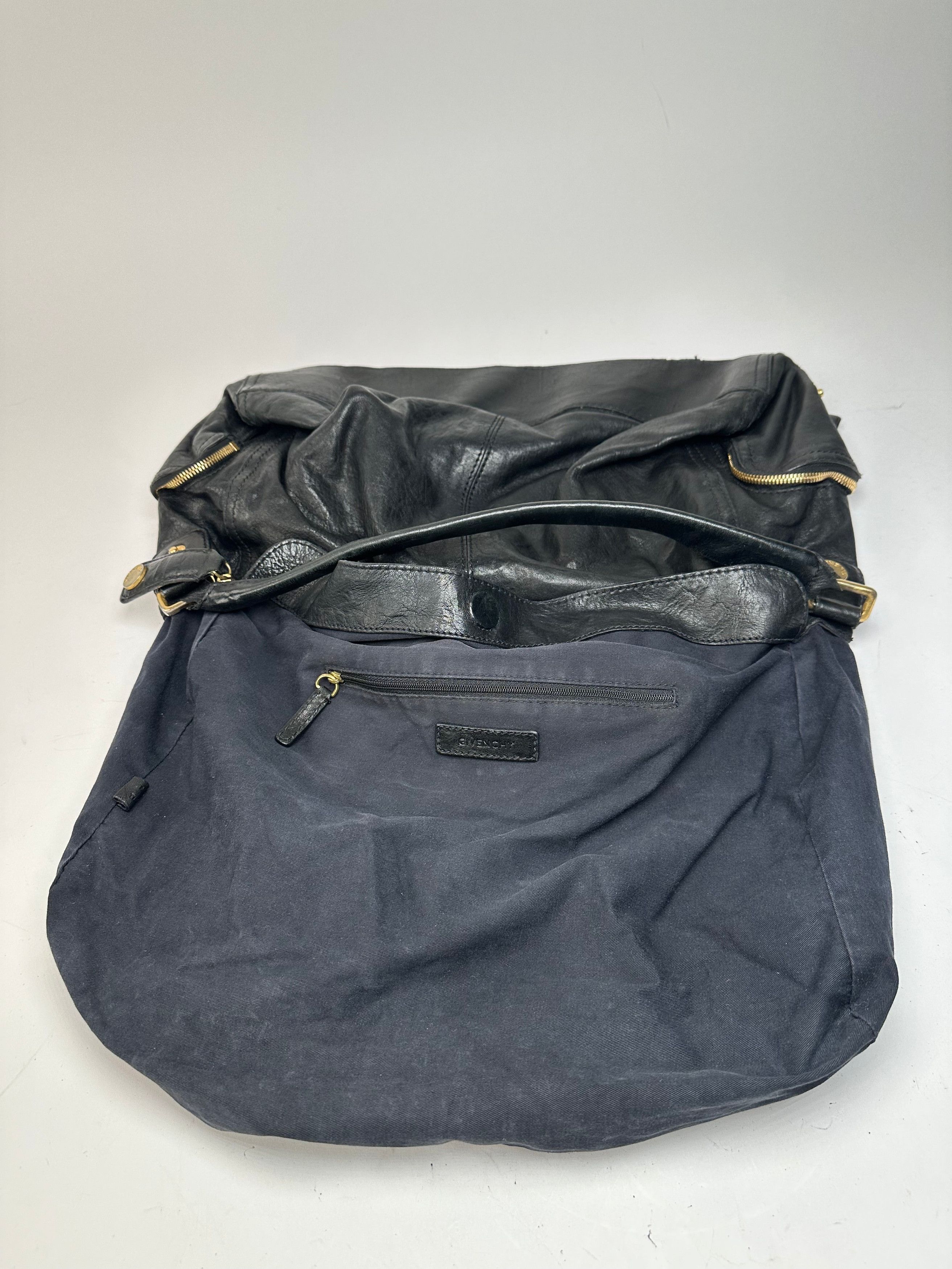 Givenchy Vintage Leather Handbag Black Size ONE SIZE - 3 Thumbnail
