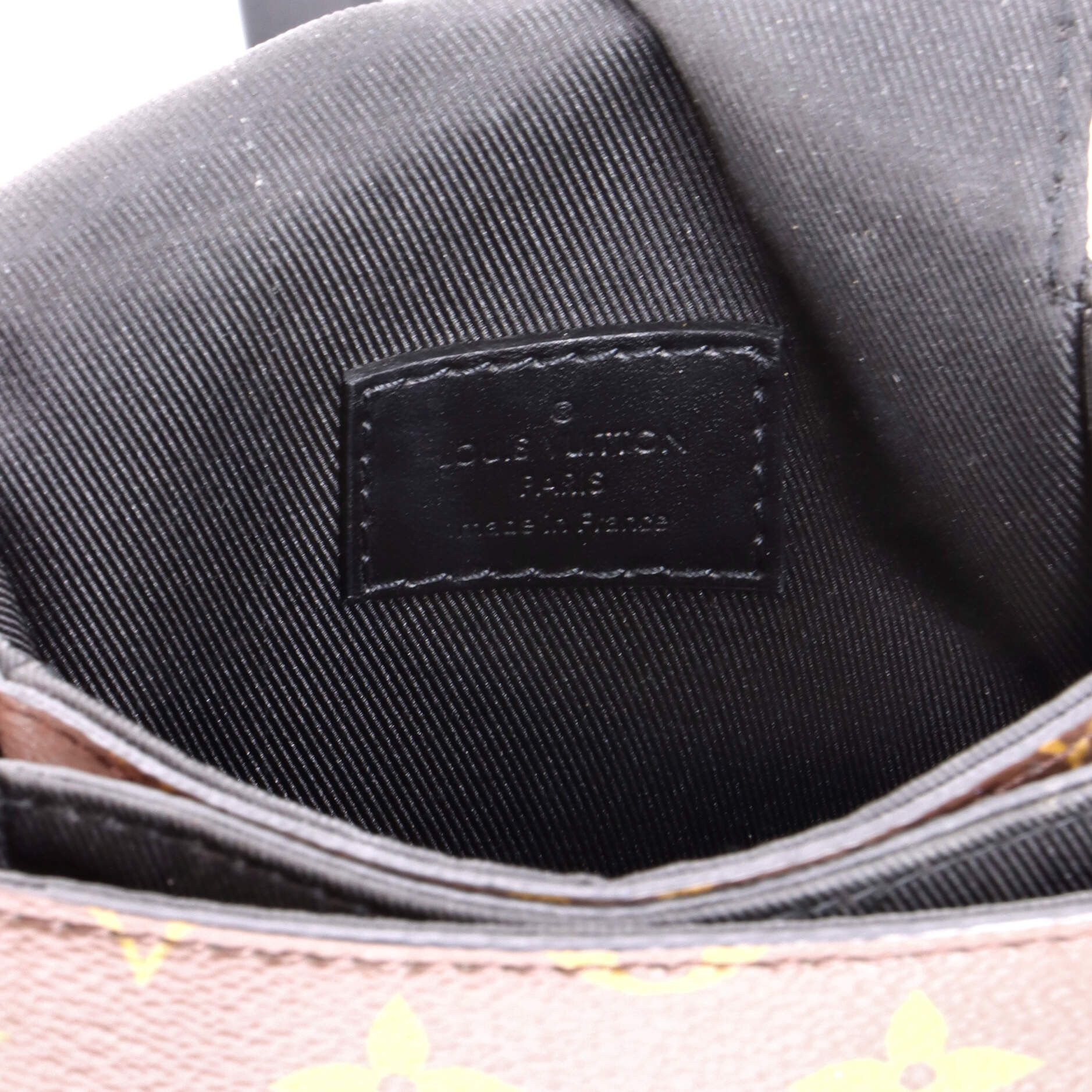 Louis Vuitton S Lock Vertical Wearable Wallet Size ONE SIZE - 8 Thumbnail