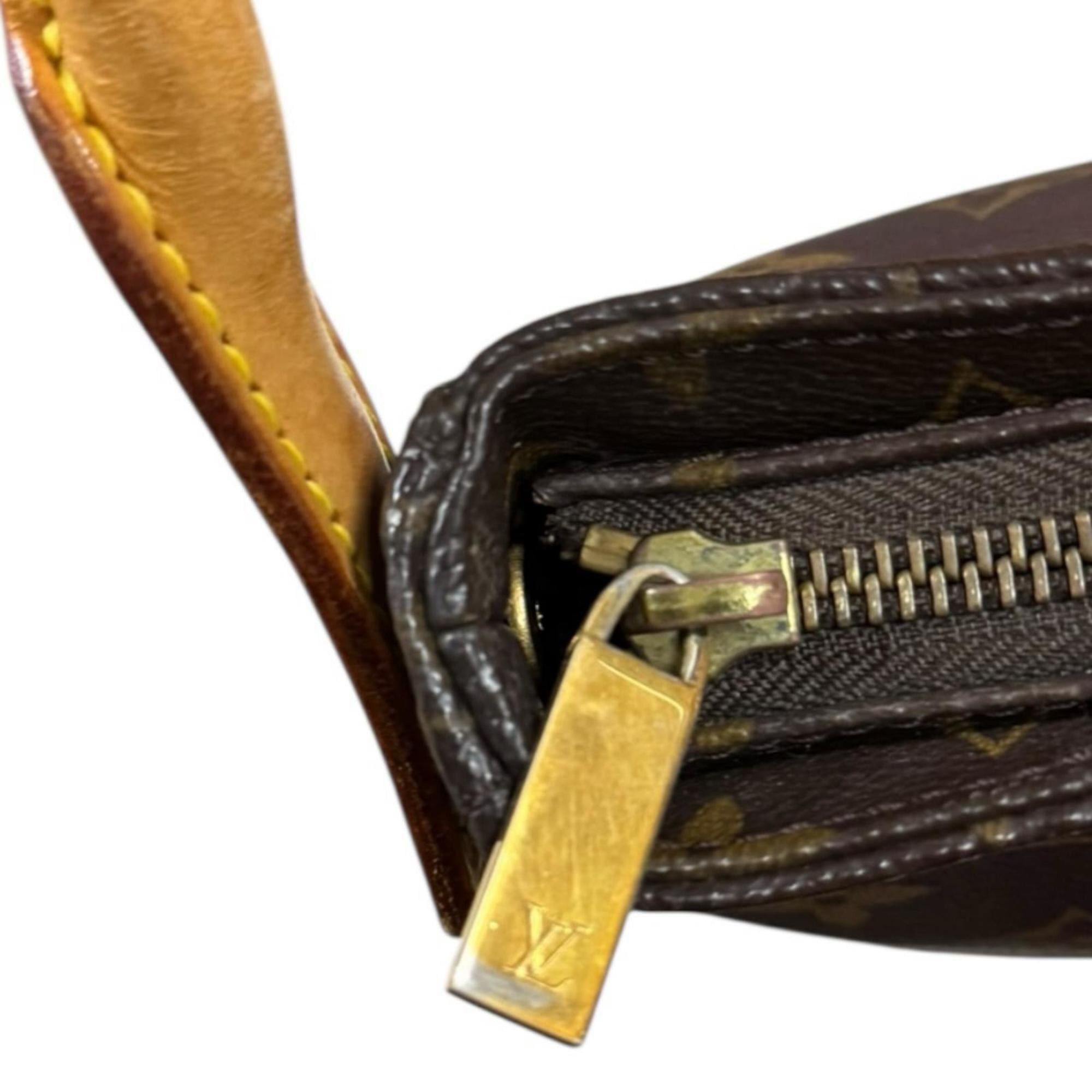 Louis Vuitton Pre-owned Louis Vuitton Looping MM Monogram Shoulder Bag in Brown Canvas (M51146) for Women. Size ONE SIZE - 15 Thumbnail