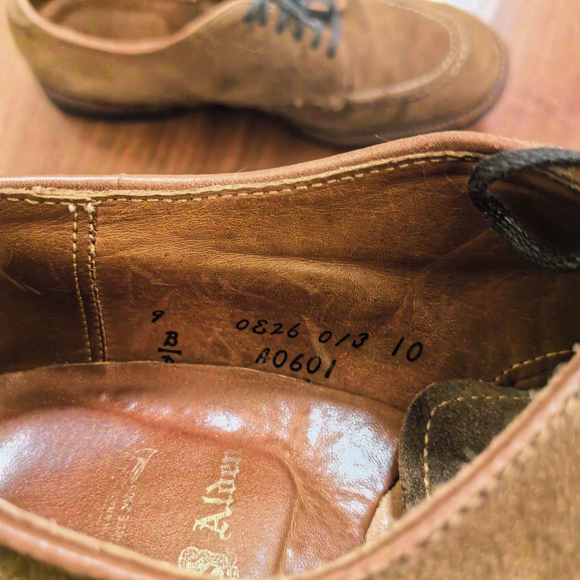 Alden Alden 379X Low-Top Suede Work Shoe Size US 9 / EU 42 - 3 Thumbnail