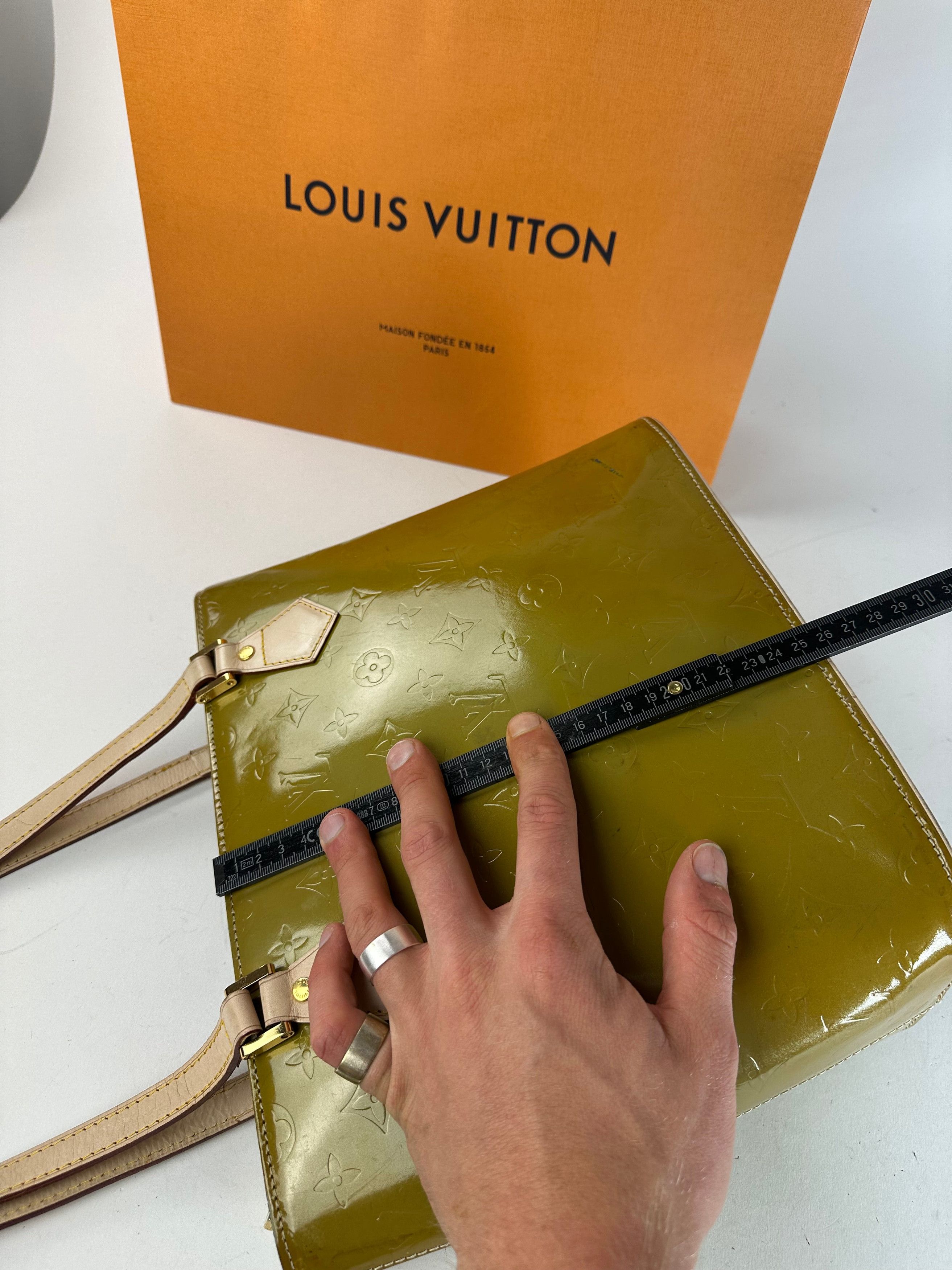 Louis Vuitton Vintage Vernis Leather Handbag Green Size ONE SIZE - 12 Thumbnail