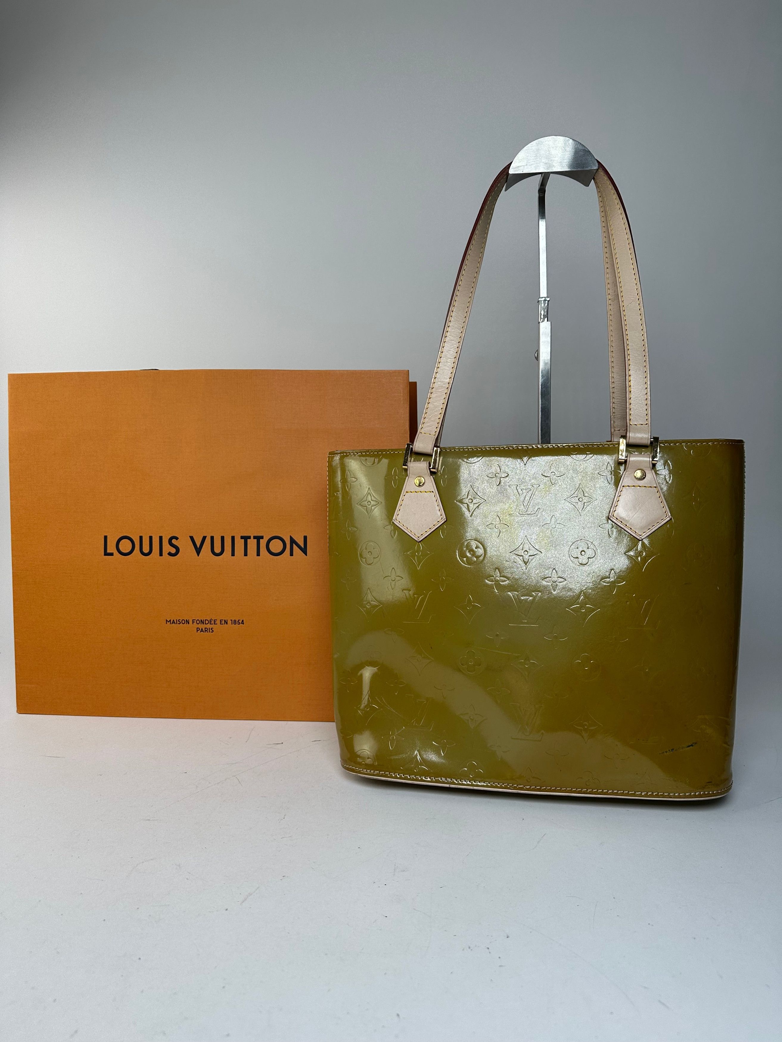 Louis Vuitton Vintage Vernis Leather Handbag Green Size ONE SIZE - 6 Thumbnail
