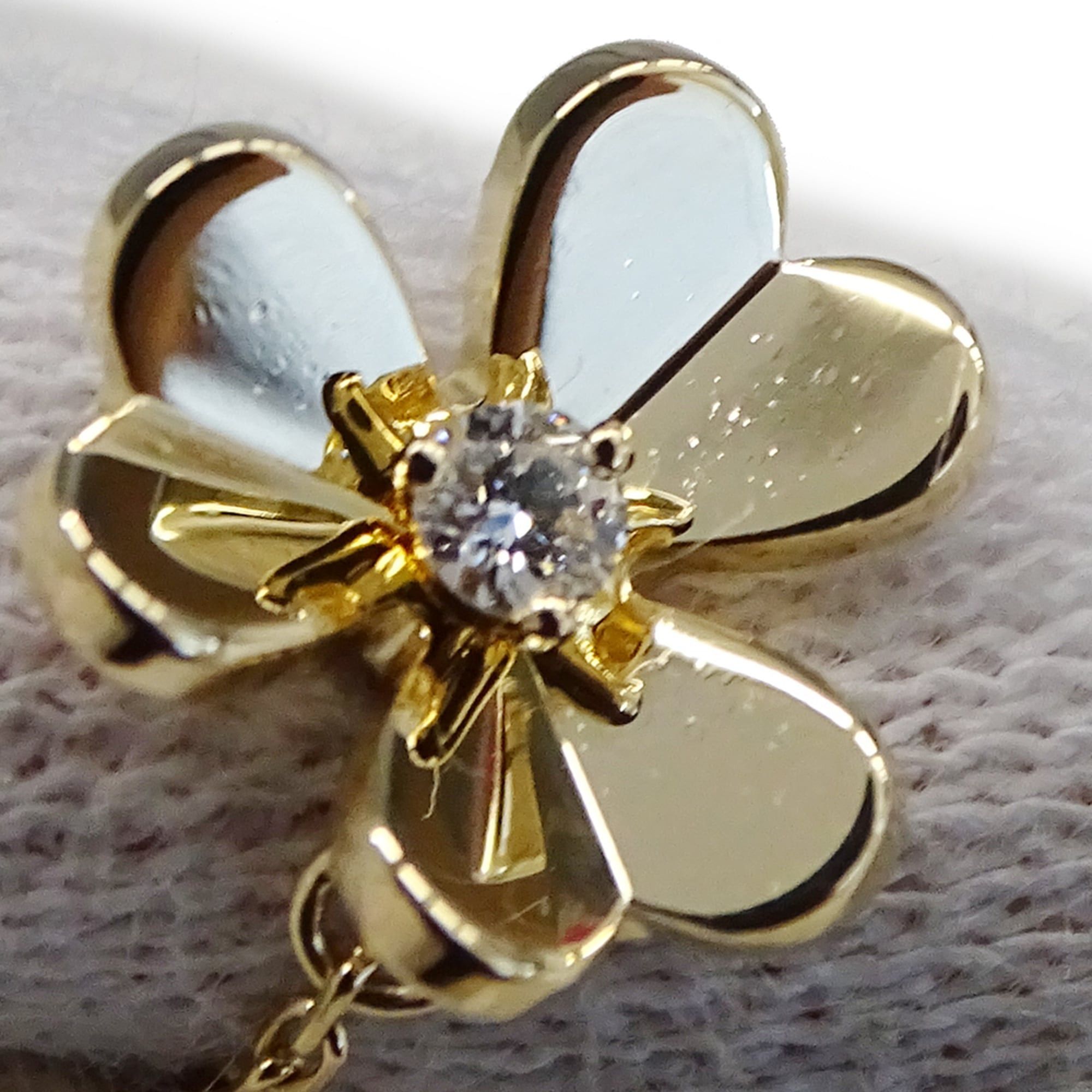 Van Cleef & Arpels Van Cleef & Arpels Frivole Mini Bracelet for Women, 750YG Yellow Gold with Diamonds, Polished Size ONE SIZE - 6 Thumbnail