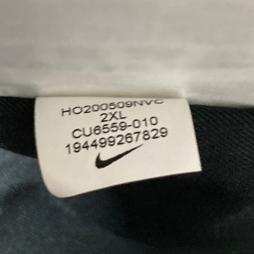 Other Other Nike Big Swoosh Faux Fur Jacket Fur Outerwear DUTY FREE for USA Size ONE SIZE - 5 Thumbnail