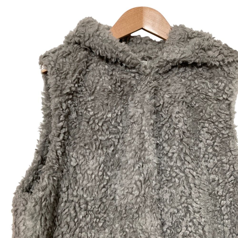 Other Other yori Poodle Hooded Boa Vest Textile Outerwear YR2225-132AW DUTY FREE for USA Size ONE SIZE - 3 Thumbnail