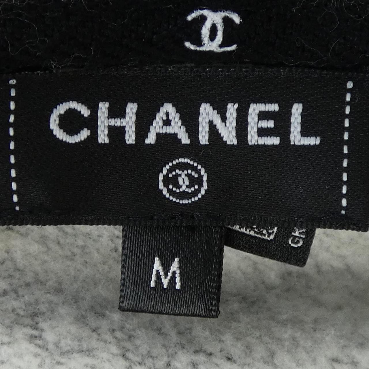 Chanel Chanel Chanel LOOK46 Hoodie Textile Sweatshirts & Hoodies P80164K11599 25B DUTY FREE for USA Size ONE SIZE - 5 Thumbnail