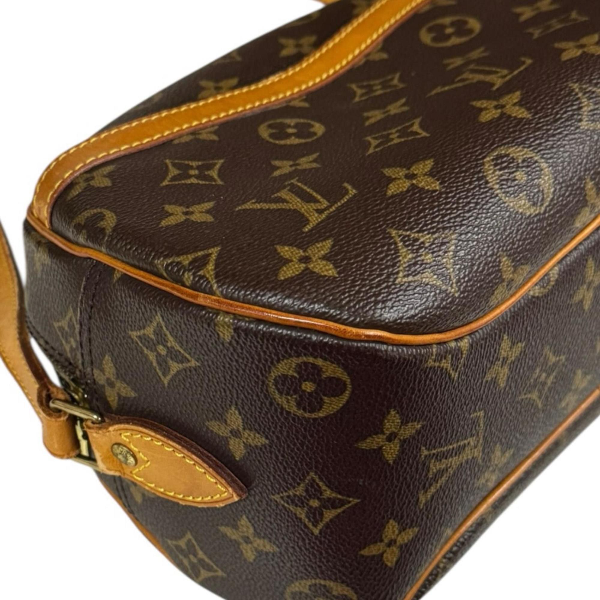 Louis Vuitton Pre-owned Louis Vuitton Blois Monogram Shoulder Bag in Canvas M51221, Brown, Women's Size ONE SIZE - 7 Thumbnail