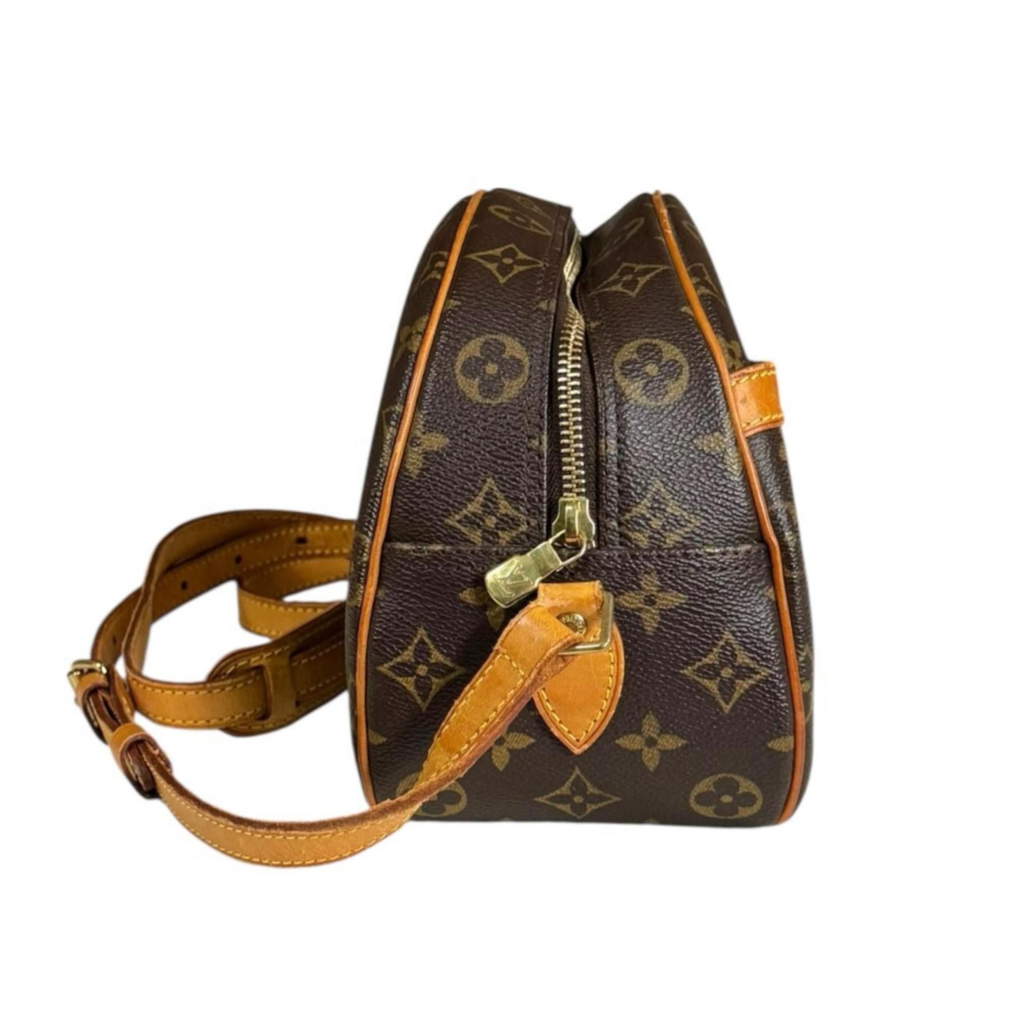 Louis Vuitton Pre-owned Louis Vuitton Blois Monogram Shoulder Bag in Canvas M51221, Brown, Women's Size ONE SIZE - 4 Thumbnail