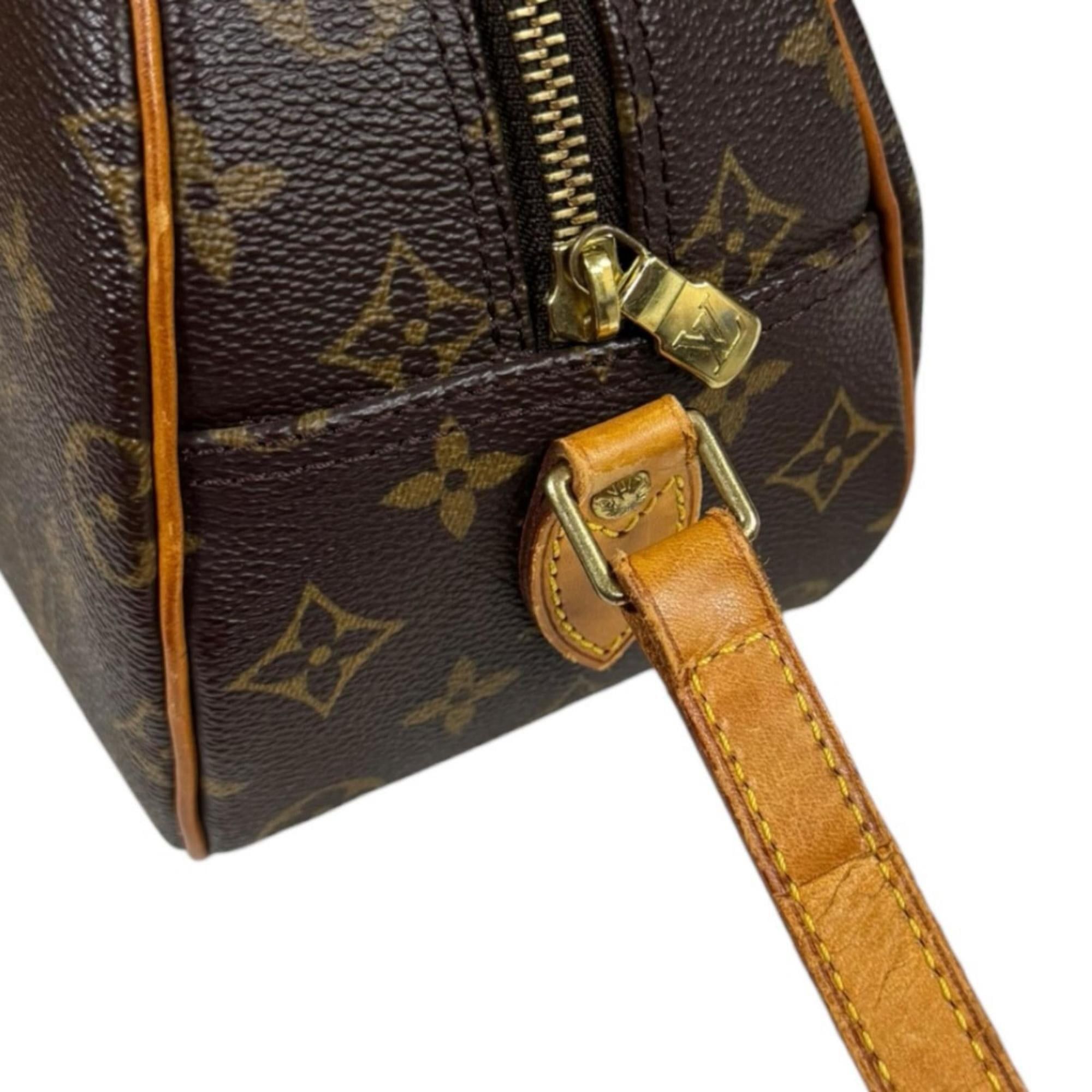 Louis Vuitton Pre-owned Louis Vuitton Blois Monogram Shoulder Bag in Canvas M51221, Brown, Women's Size ONE SIZE - 12 Thumbnail