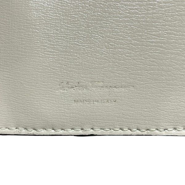 Salvatore Ferragamo Salvatore Ferragamo Salvatore Ferragamo Vara Bow Calf Leather Compact Wallet Leather Short Wallet JP-22-E009 DUTY FREE for USA Size ONE SIZE - 4 Thumbnail