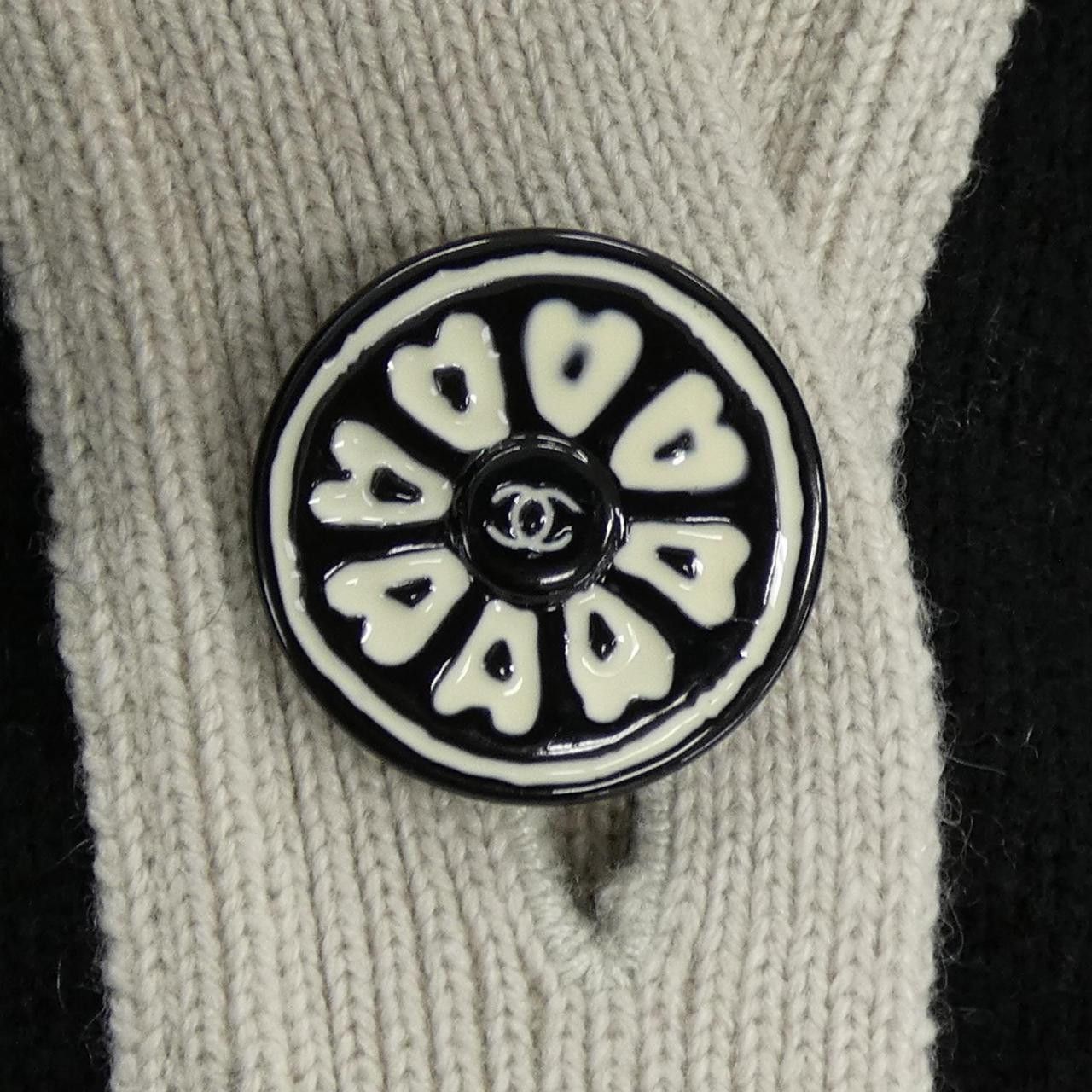 Chanel Chanel Chanel P53235K06886 Cashmere Cardigan Textile Tops P53235K06886 DUTY FREE for USA Size ONE SIZE - 7 Thumbnail