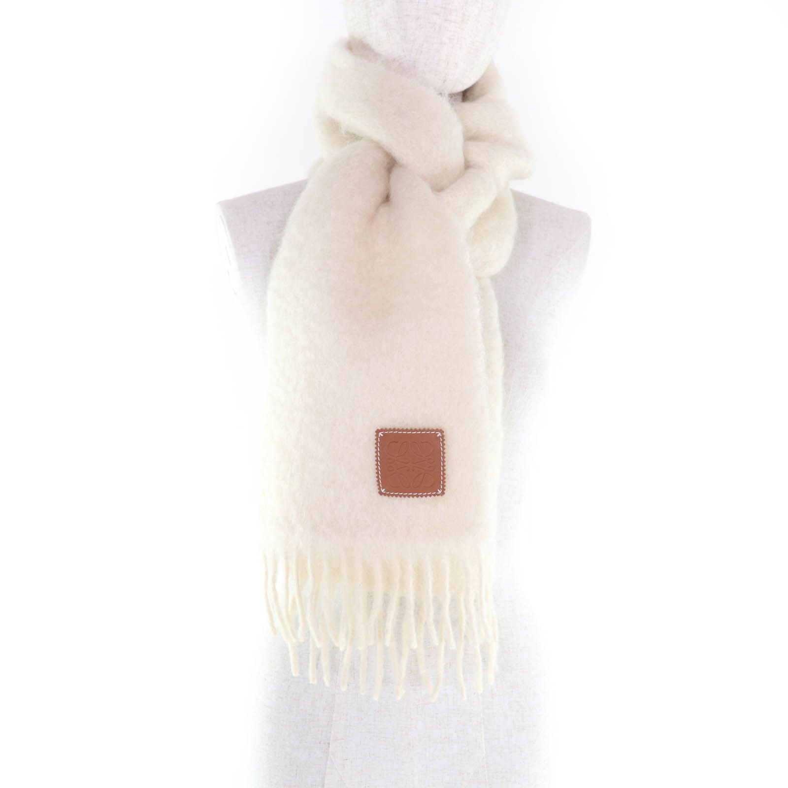 Loewe Loewe Loewe Anagram Patch Mohair Wool Nylon Scarf Textile Scarf DUTY FREE for USA Size ONE SIZE - 3 Thumbnail
