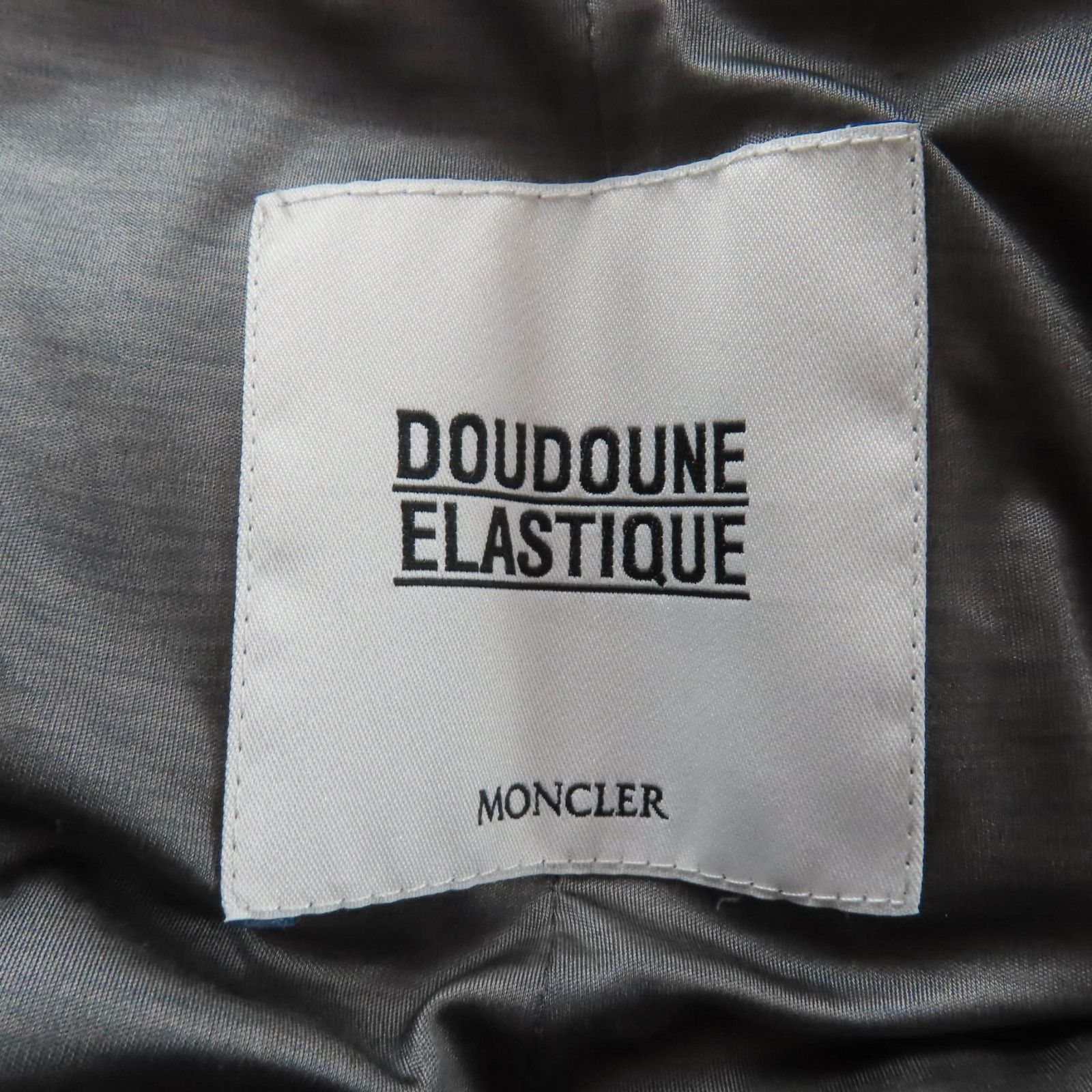 Moncler Moncler MONCLER JERSEY Polyester Down Jacket Textile Outerwear DUTY FREE for USA Size ONE SIZE - 9 Thumbnail