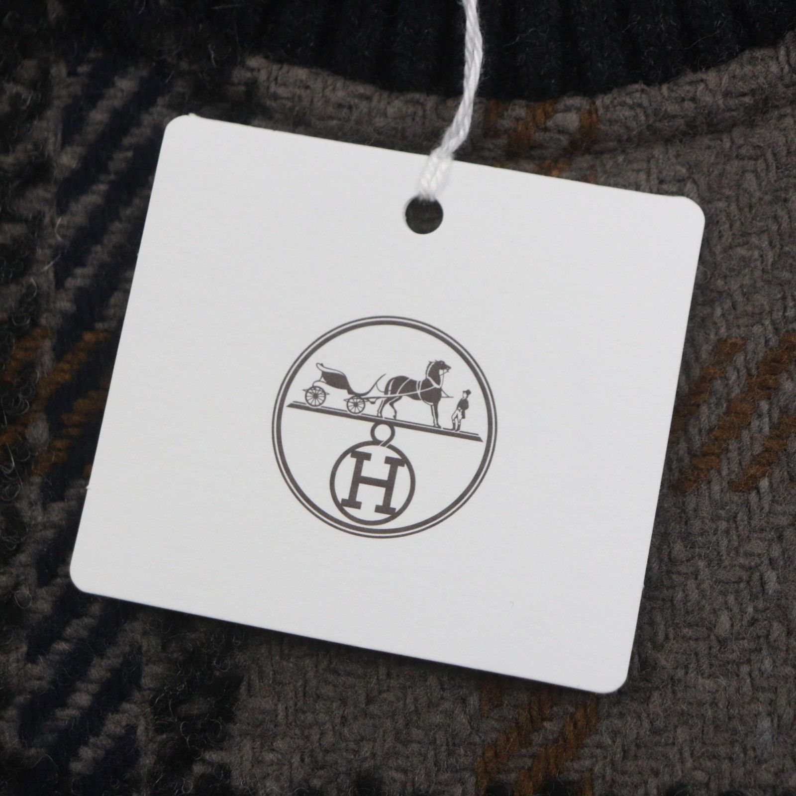 Hermes Hermes Hermès S Wool Knitwear Textile Tops DUTY FREE for USA Size ONE SIZE - 7 Thumbnail