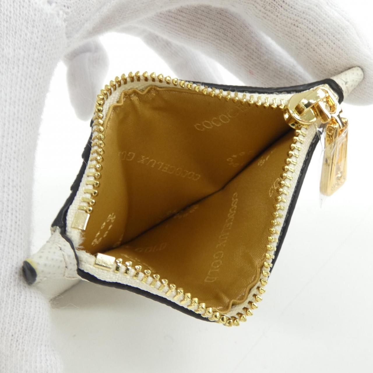 Other Other COCOCELUX GOLD Card Case Leather Card Case DUTY FREE for USA Size ONE SIZE - 5 Thumbnail