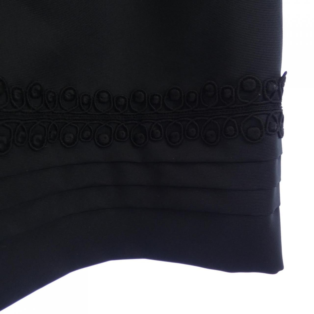 Other Other TO BE CHIC Skirt Textile Skirts DUTY FREE for USA Size ONE SIZE - 6 Thumbnail